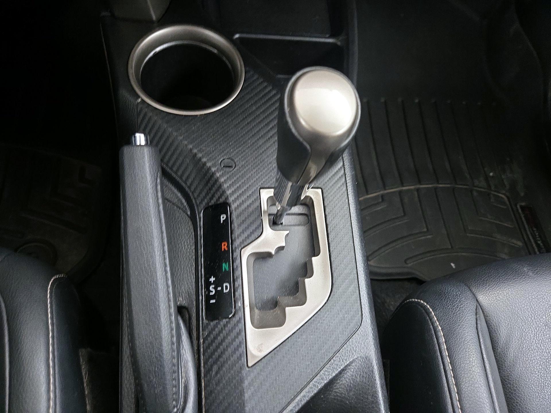 Thumbnail: 2015 Toyota RAV4 - 17