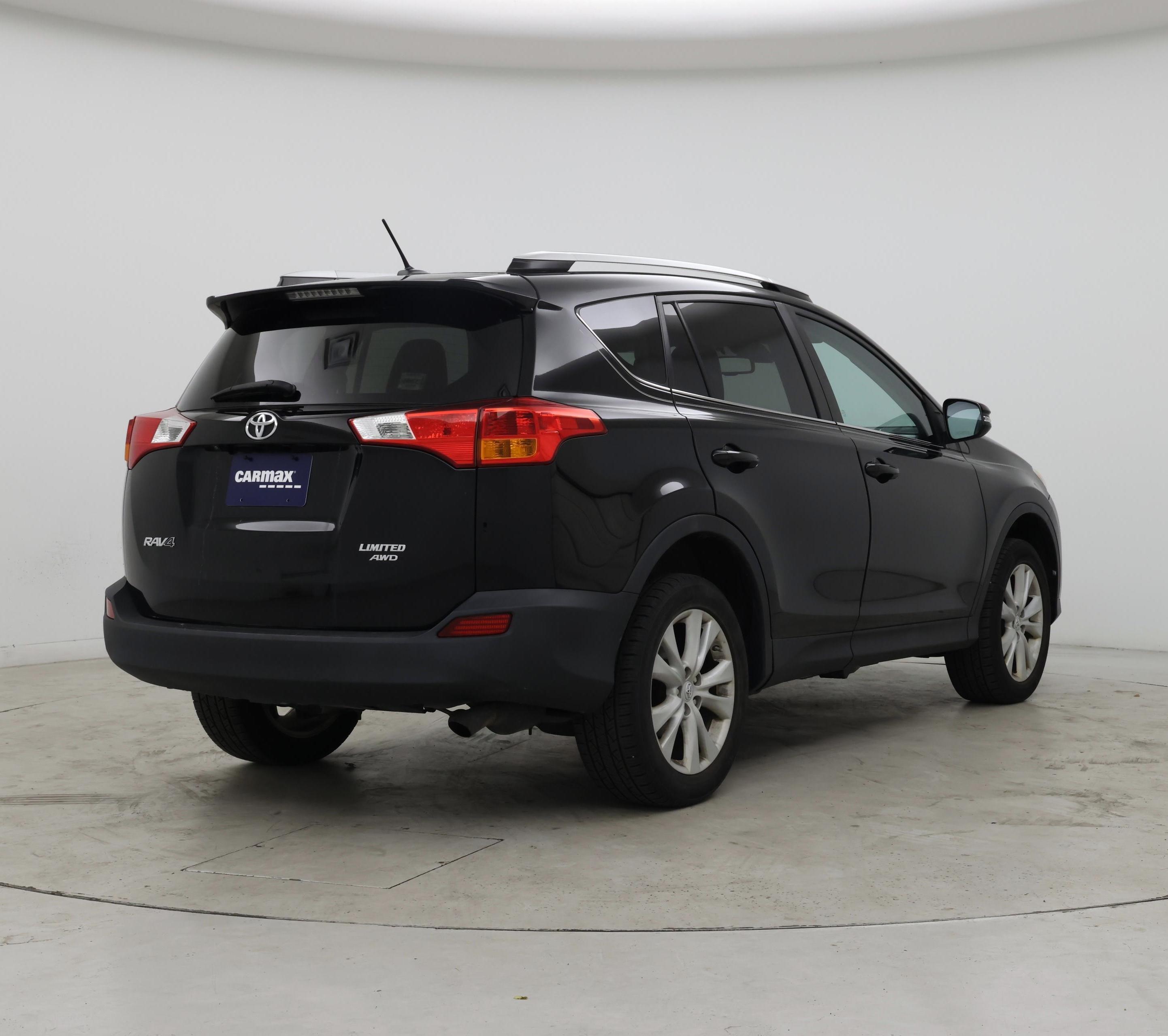 Thumbnail: 2015 Toyota RAV4 - 8