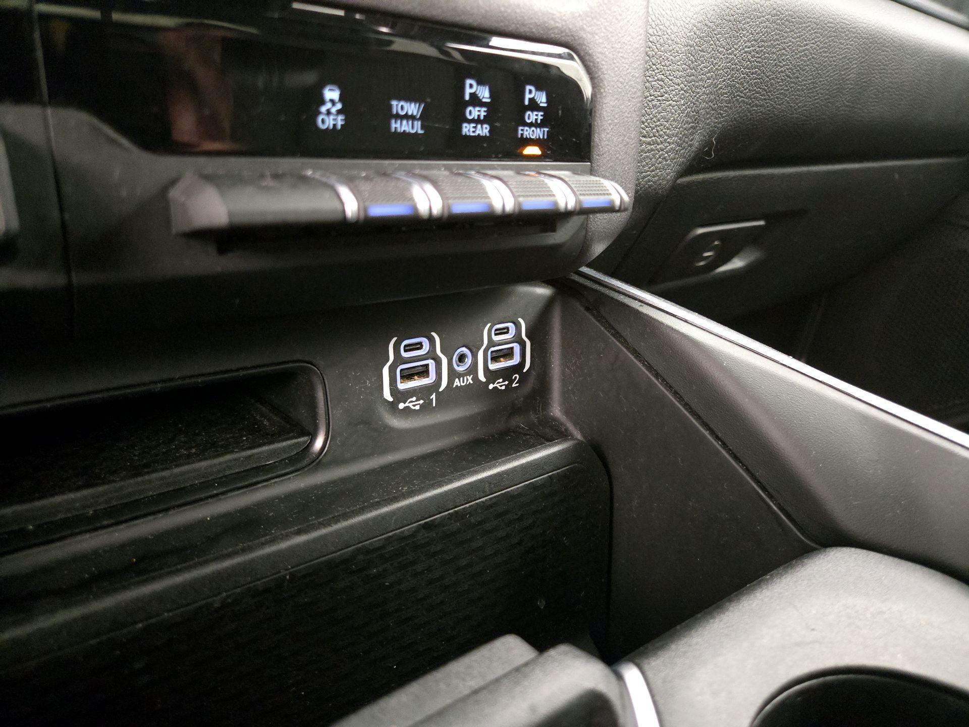 Thumbnail: 2021 RAM 1500 - 18