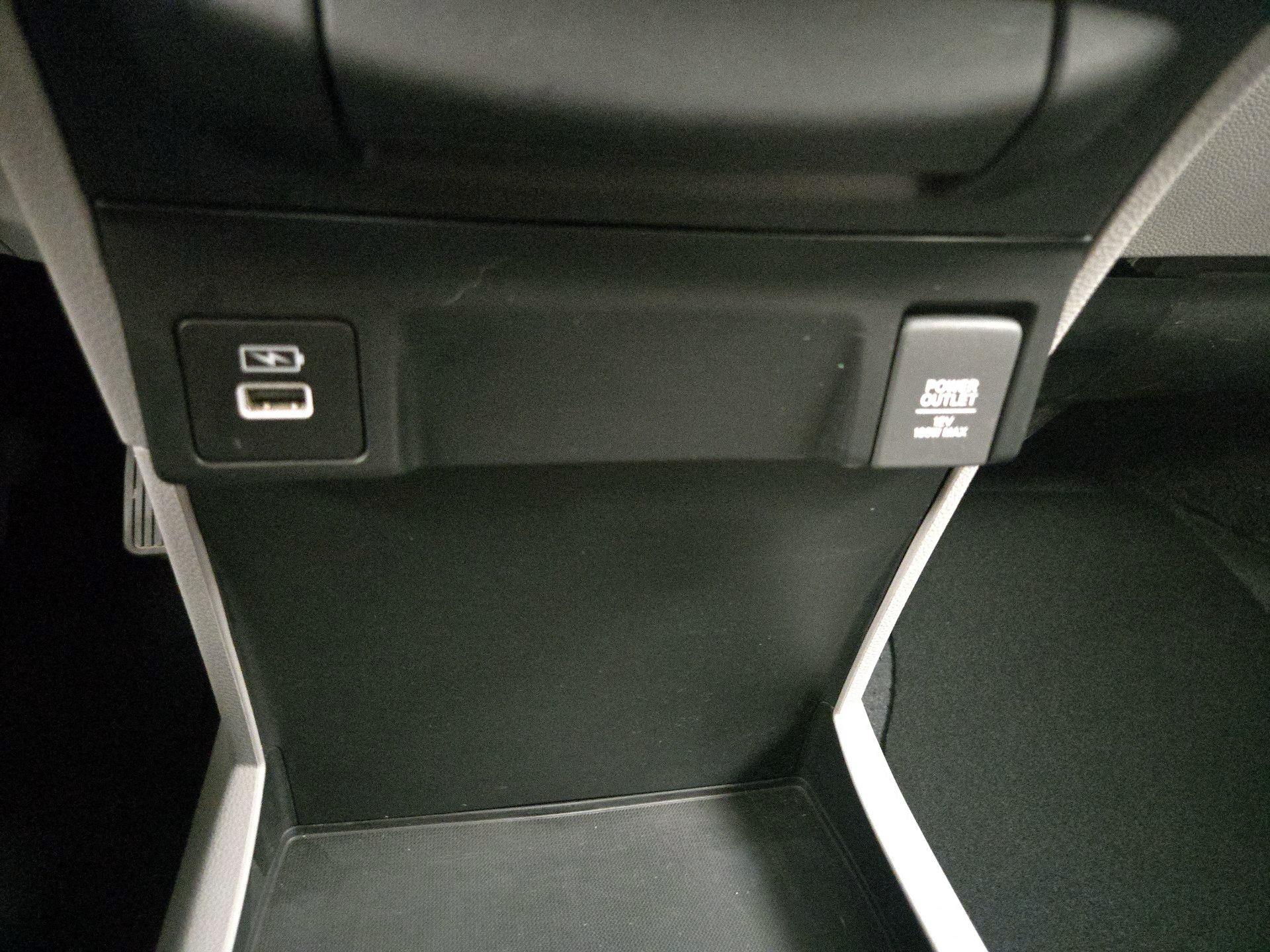 Thumbnail: 2021 Honda Odyssey - 18