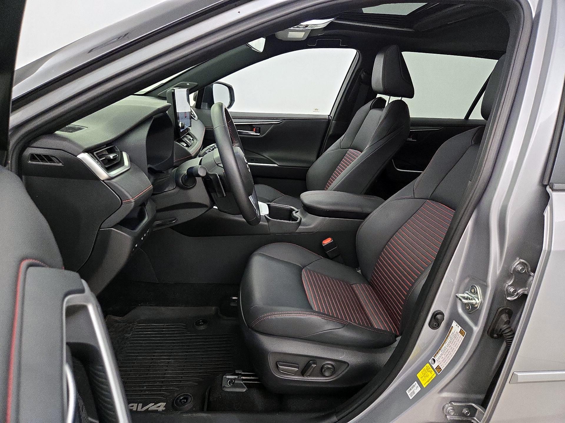 Thumbnail: 2024 Toyota RAV4 - 11