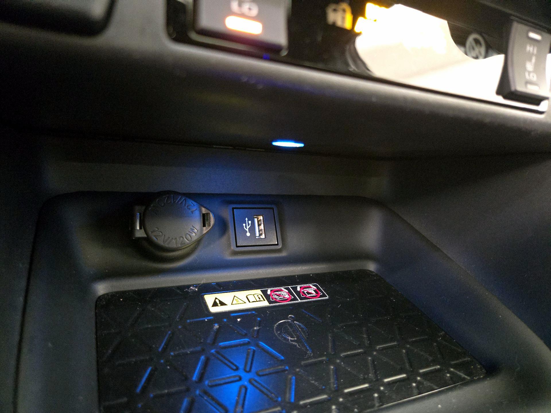 Thumbnail: 2024 Toyota RAV4 - 18