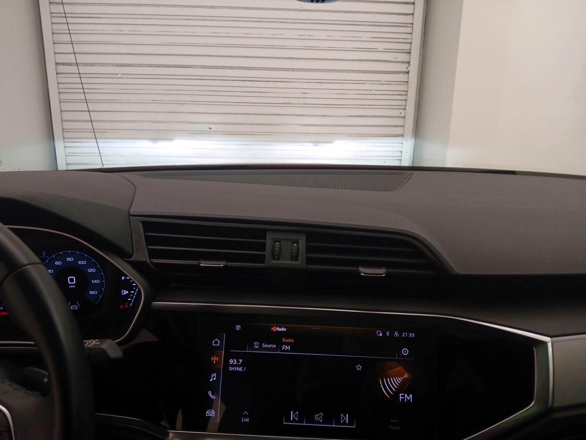 Thumbnail: 2023 Audi Q3 - 9