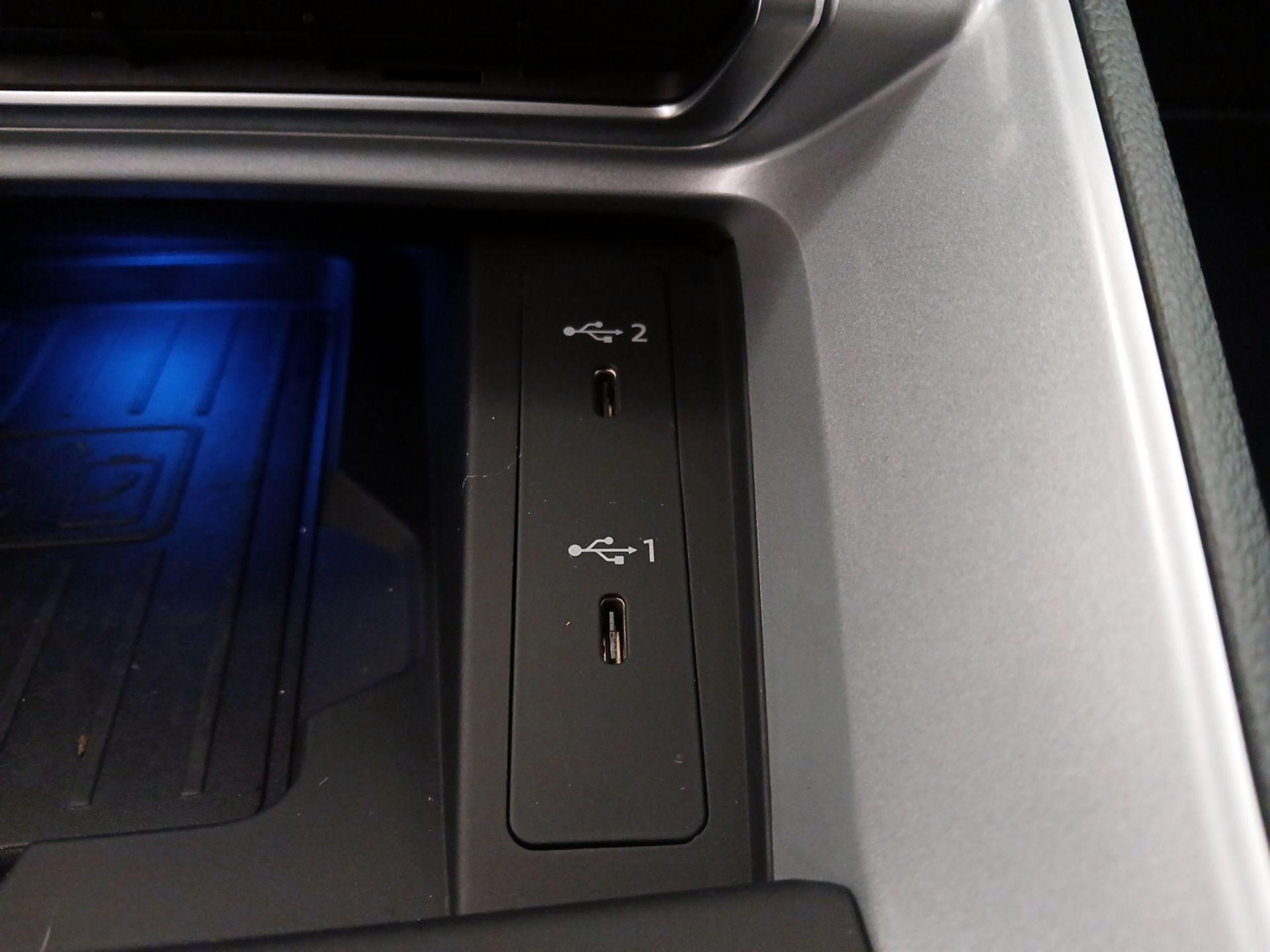 Thumbnail: 2023 Audi Q3 - 18