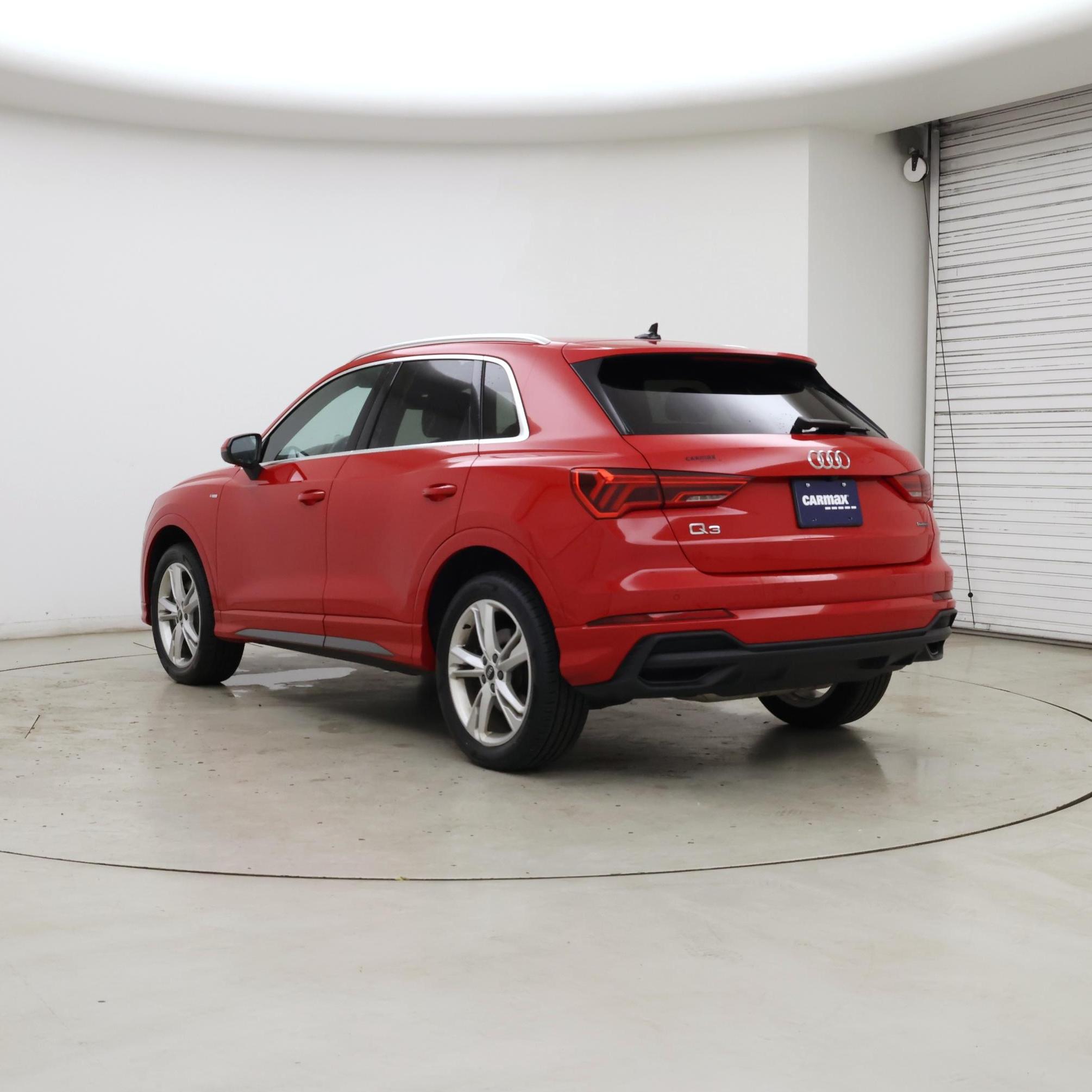 Thumbnail: 2023 Audi Q3 - 2