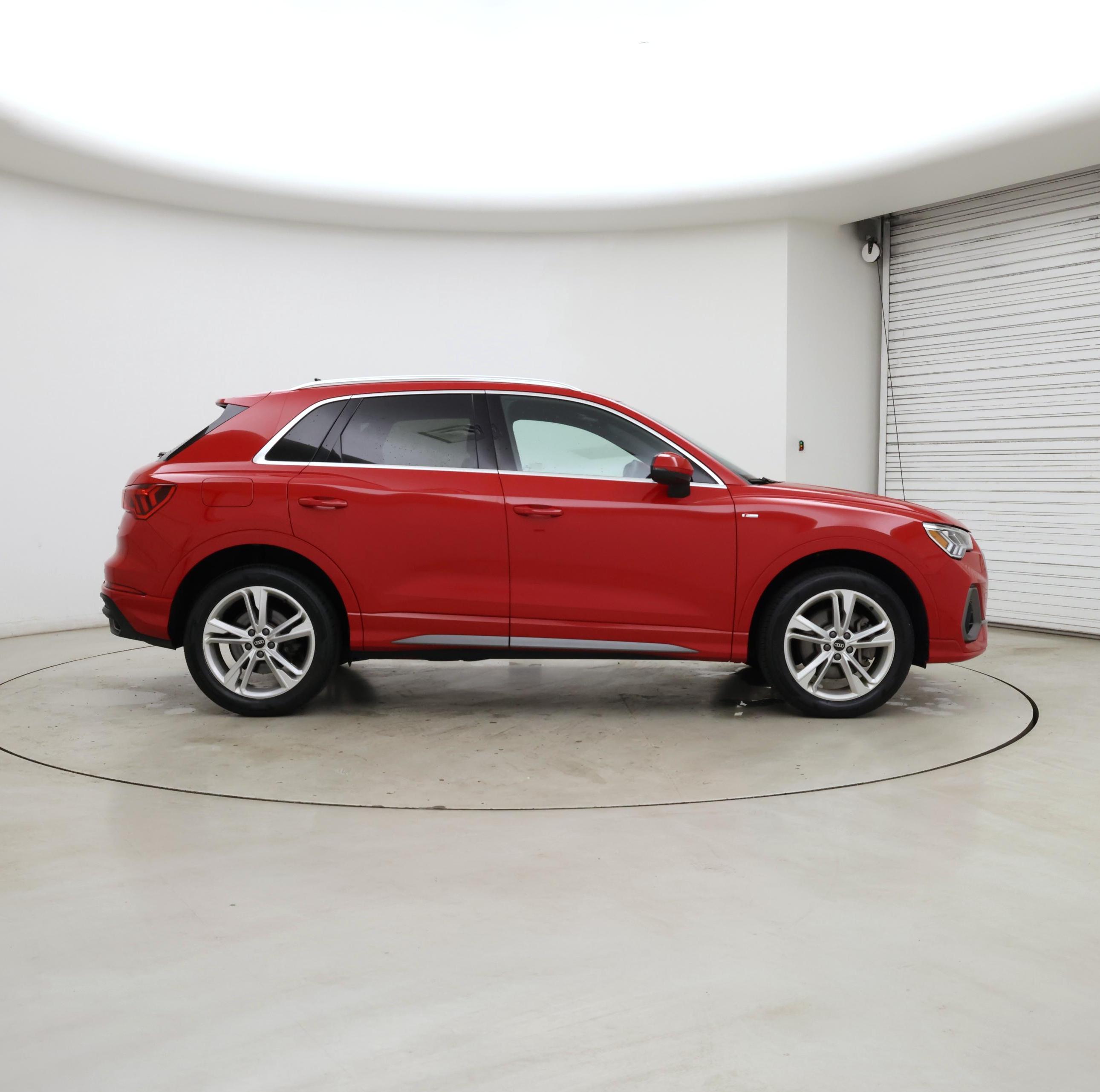 Thumbnail: 2023 Audi Q3 - 7