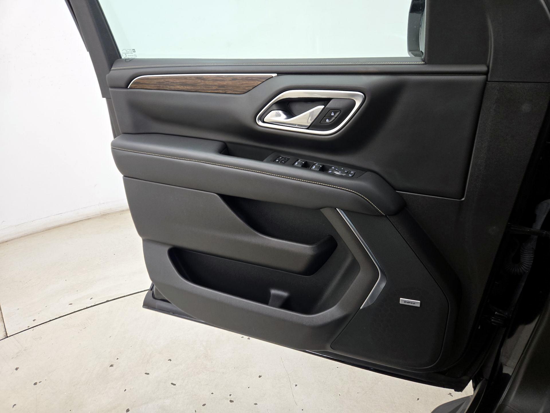 Thumbnail: 2021 Chevrolet Tahoe - 12