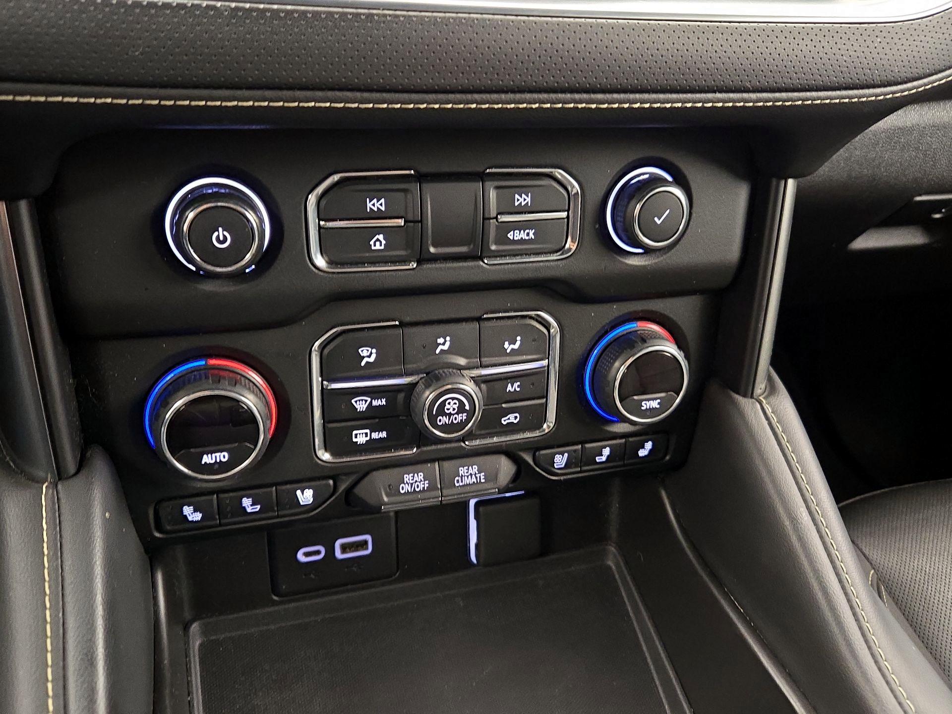 Thumbnail: 2021 Chevrolet Tahoe - 17