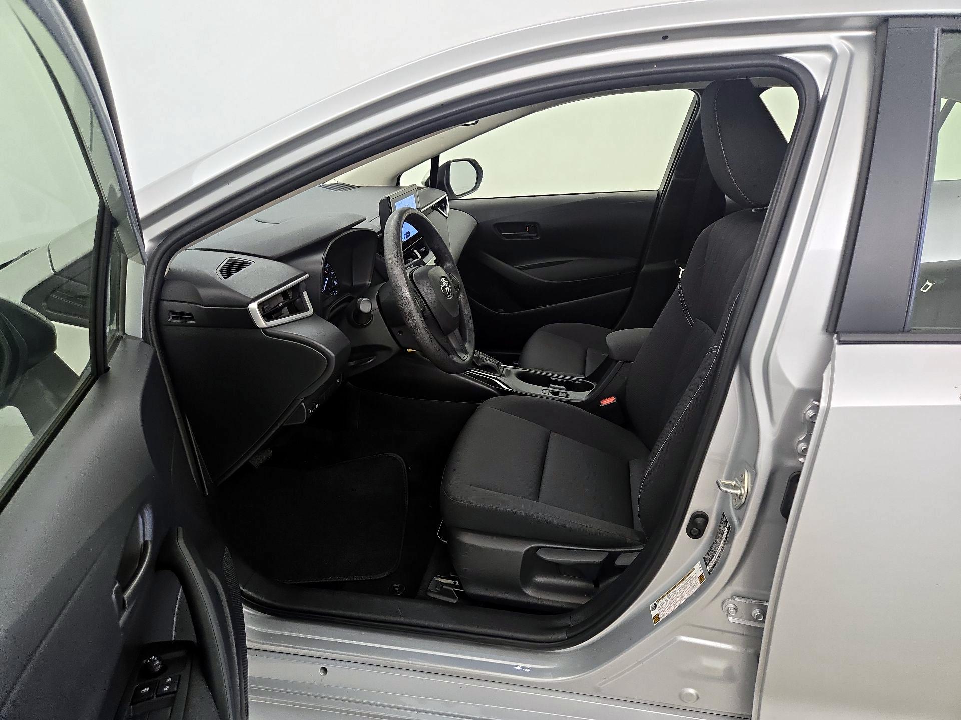 Thumbnail: 2025 Toyota Corolla - 11