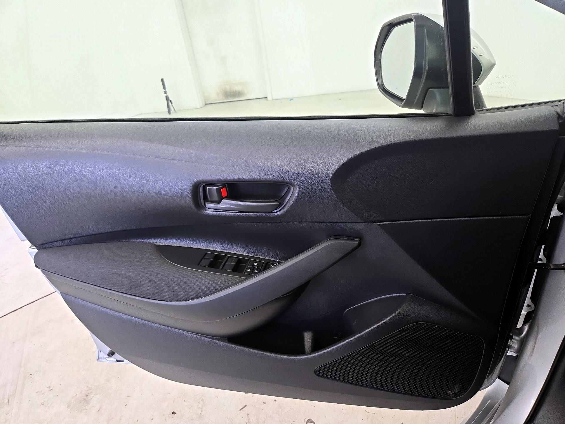 Thumbnail: 2025 Toyota Corolla - 12