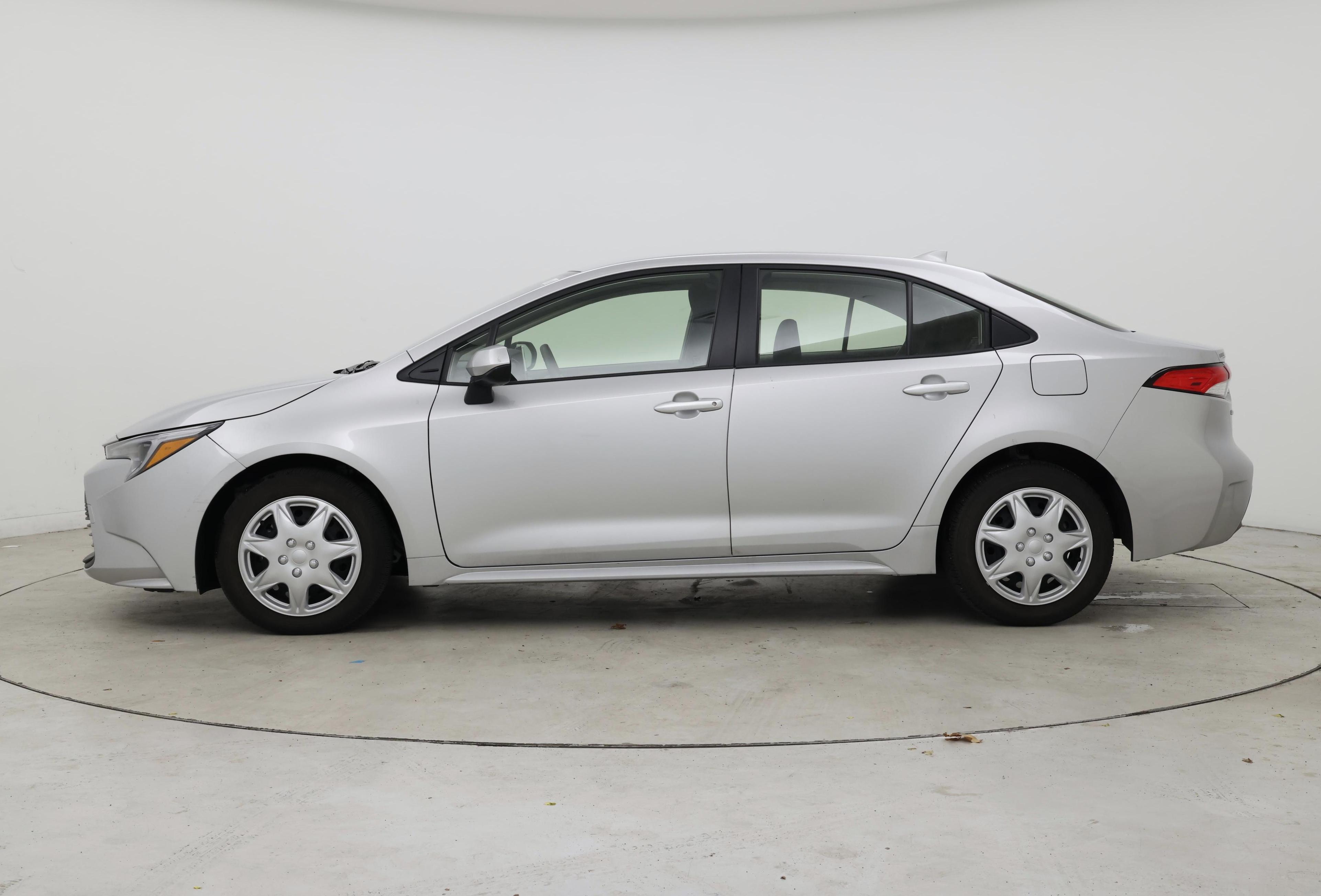 Thumbnail: 2025 Toyota Corolla - 3