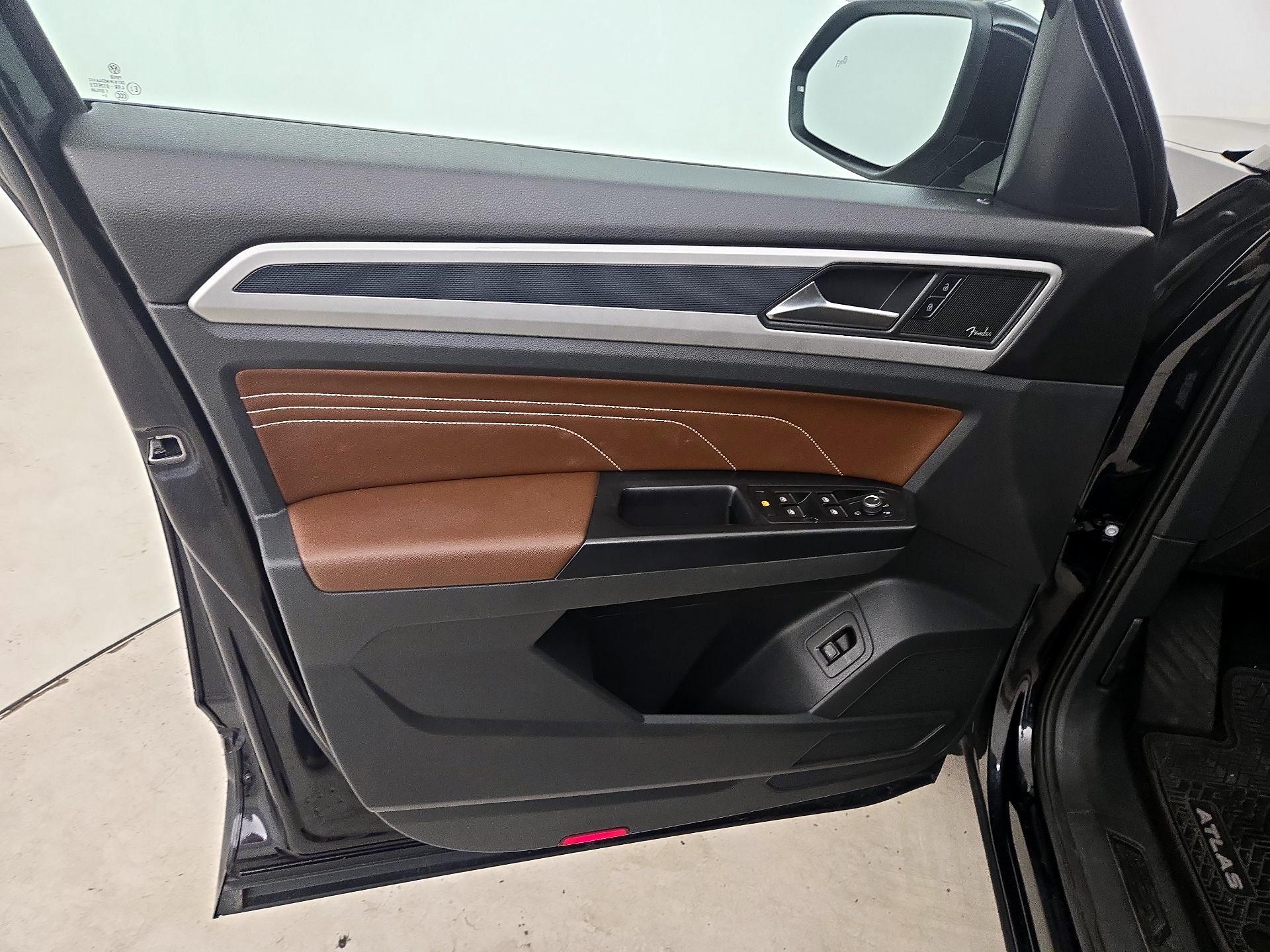 Thumbnail: 2021 Volkswagen Atlas - 12