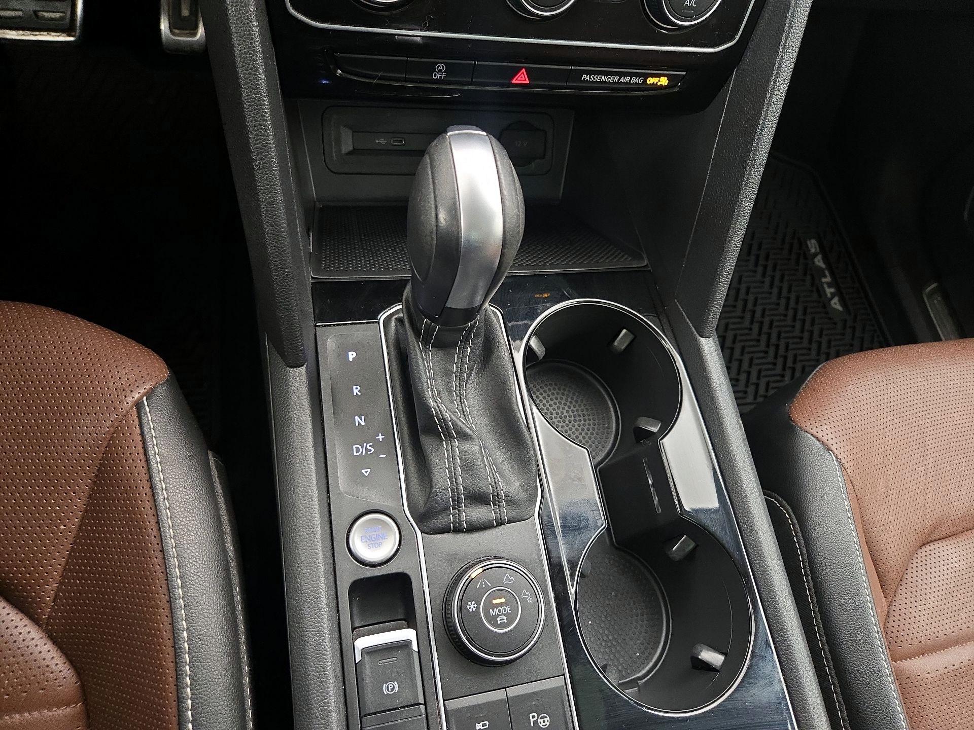 Thumbnail: 2021 Volkswagen Atlas - 18