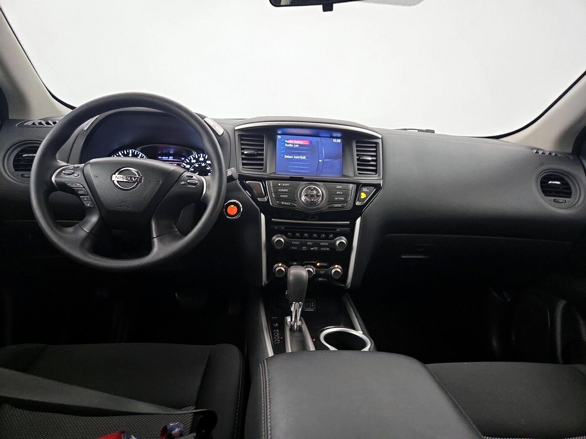 Thumbnail: 2019 Nissan Pathfinder - 9