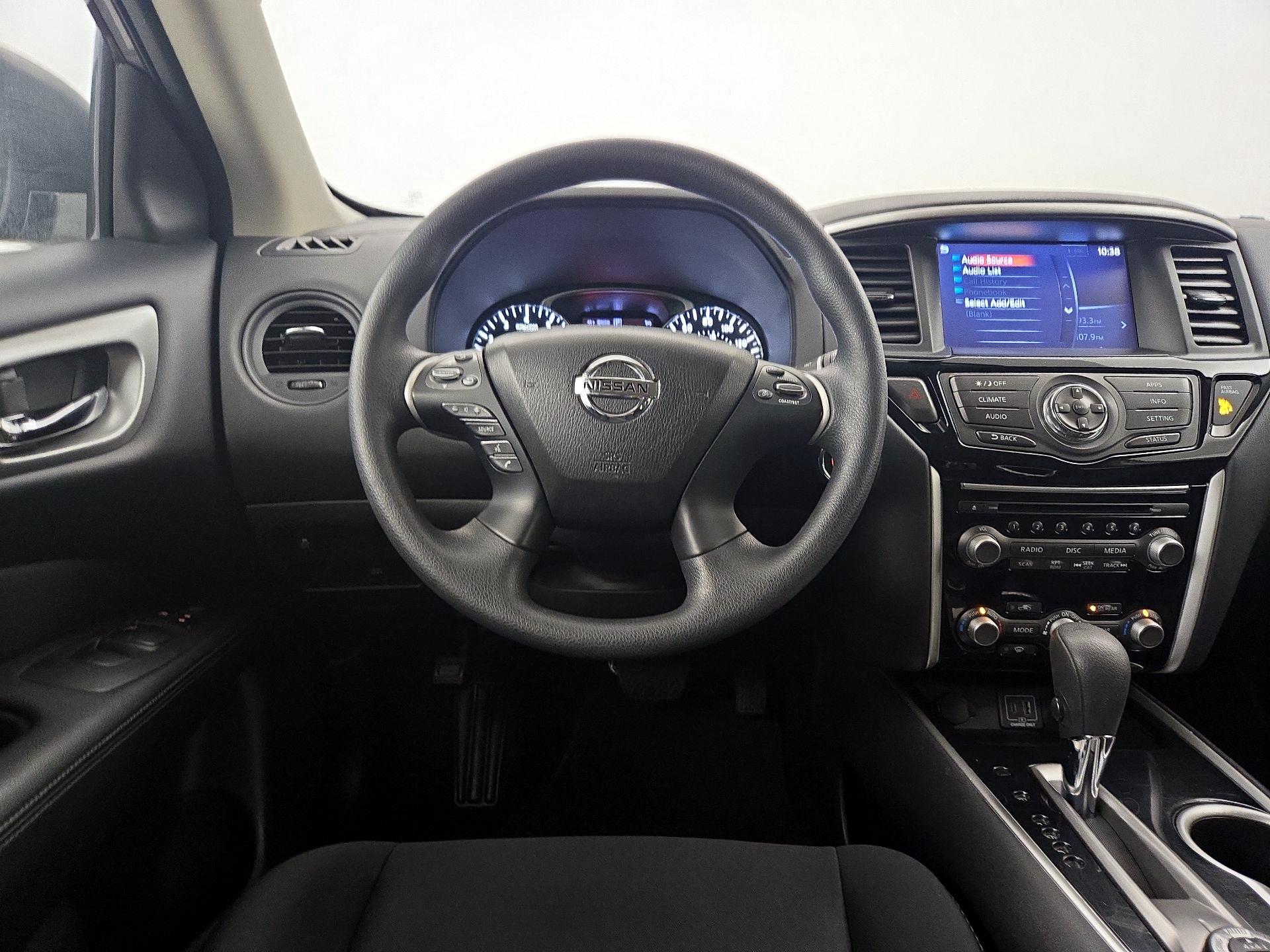 Thumbnail: 2019 Nissan Pathfinder - 10