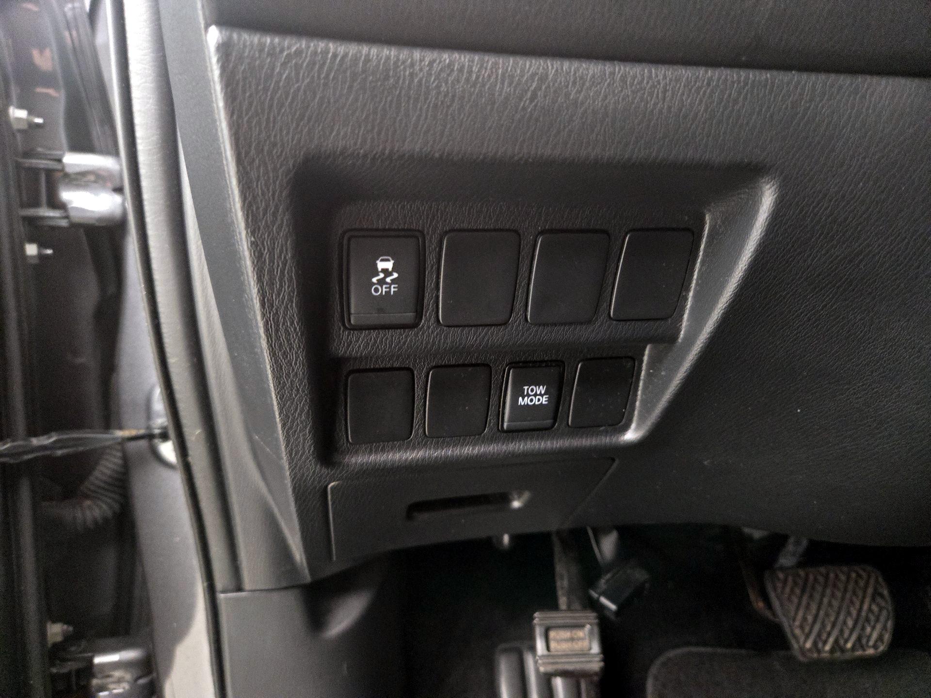 Thumbnail: 2019 Nissan Pathfinder - 13