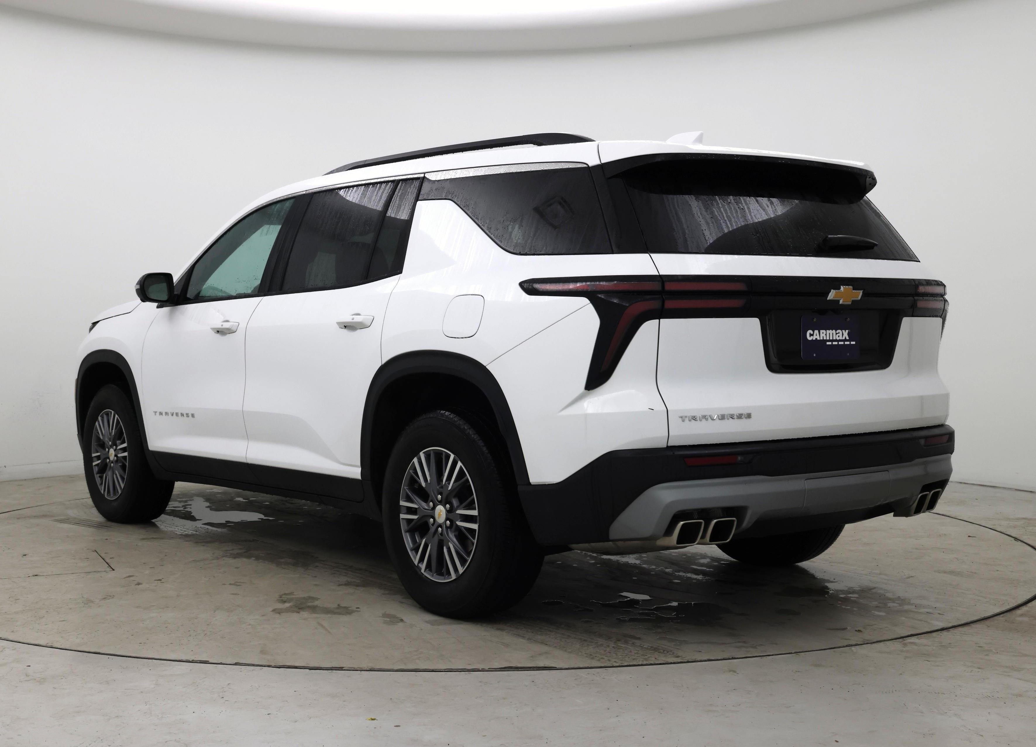 Thumbnail: 2025 Chevrolet Traverse - 2