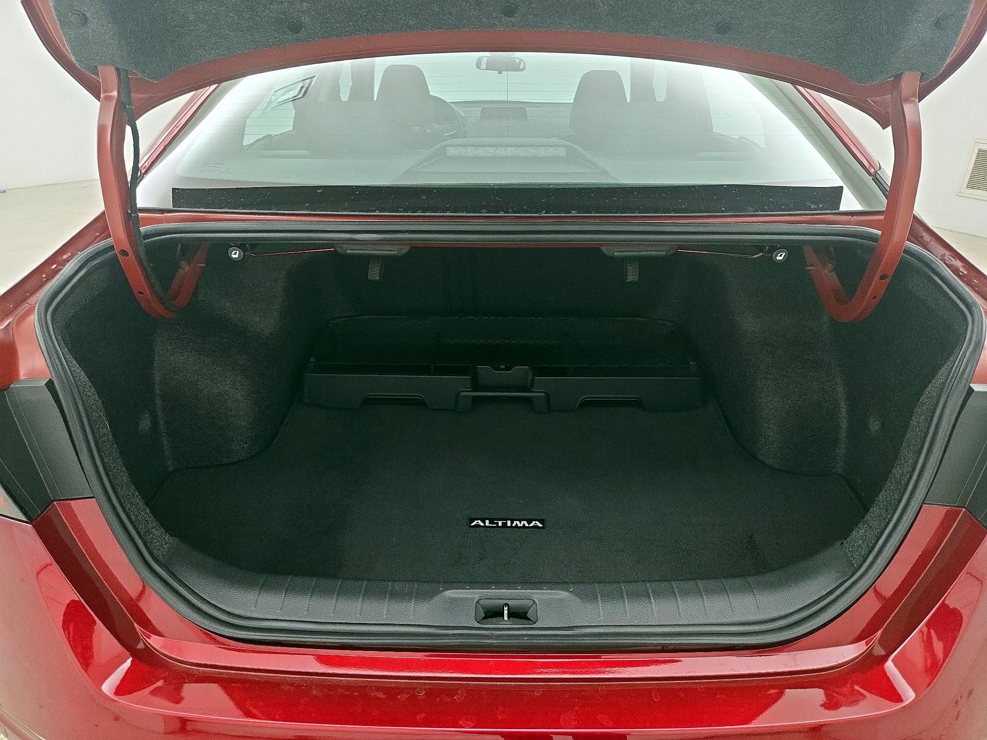 Thumbnail: 2024 Nissan Altima - 20