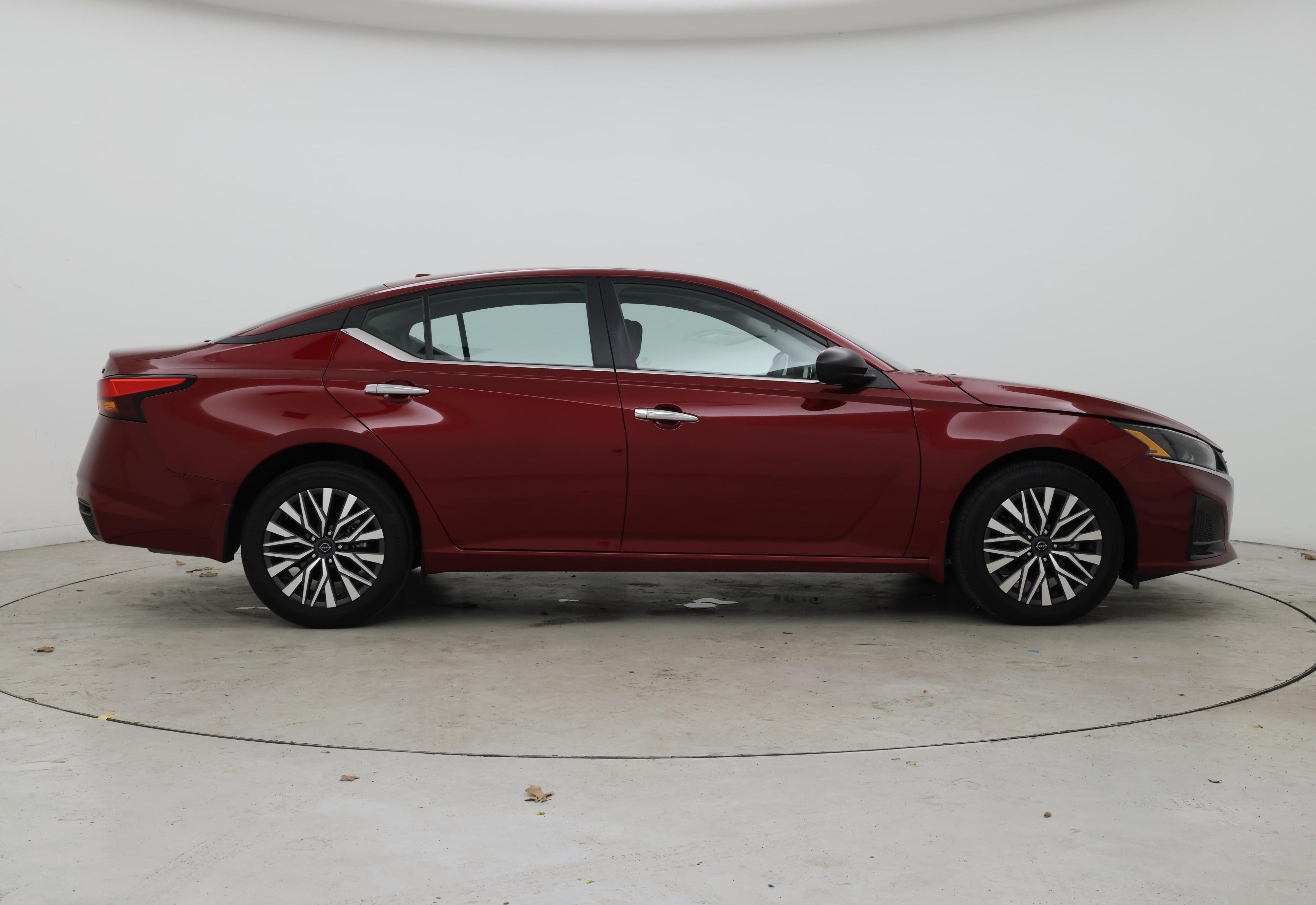 Thumbnail: 2024 Nissan Altima - 7