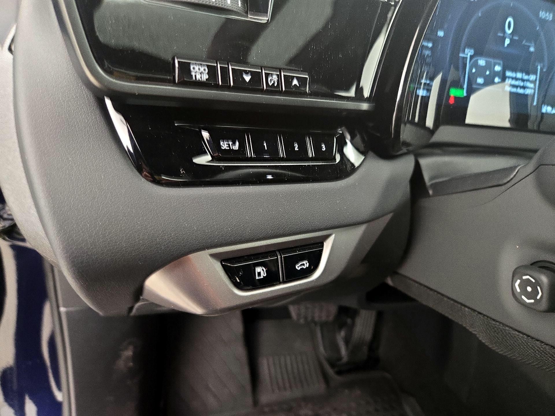 Thumbnail: 2025 Lexus RX - 13