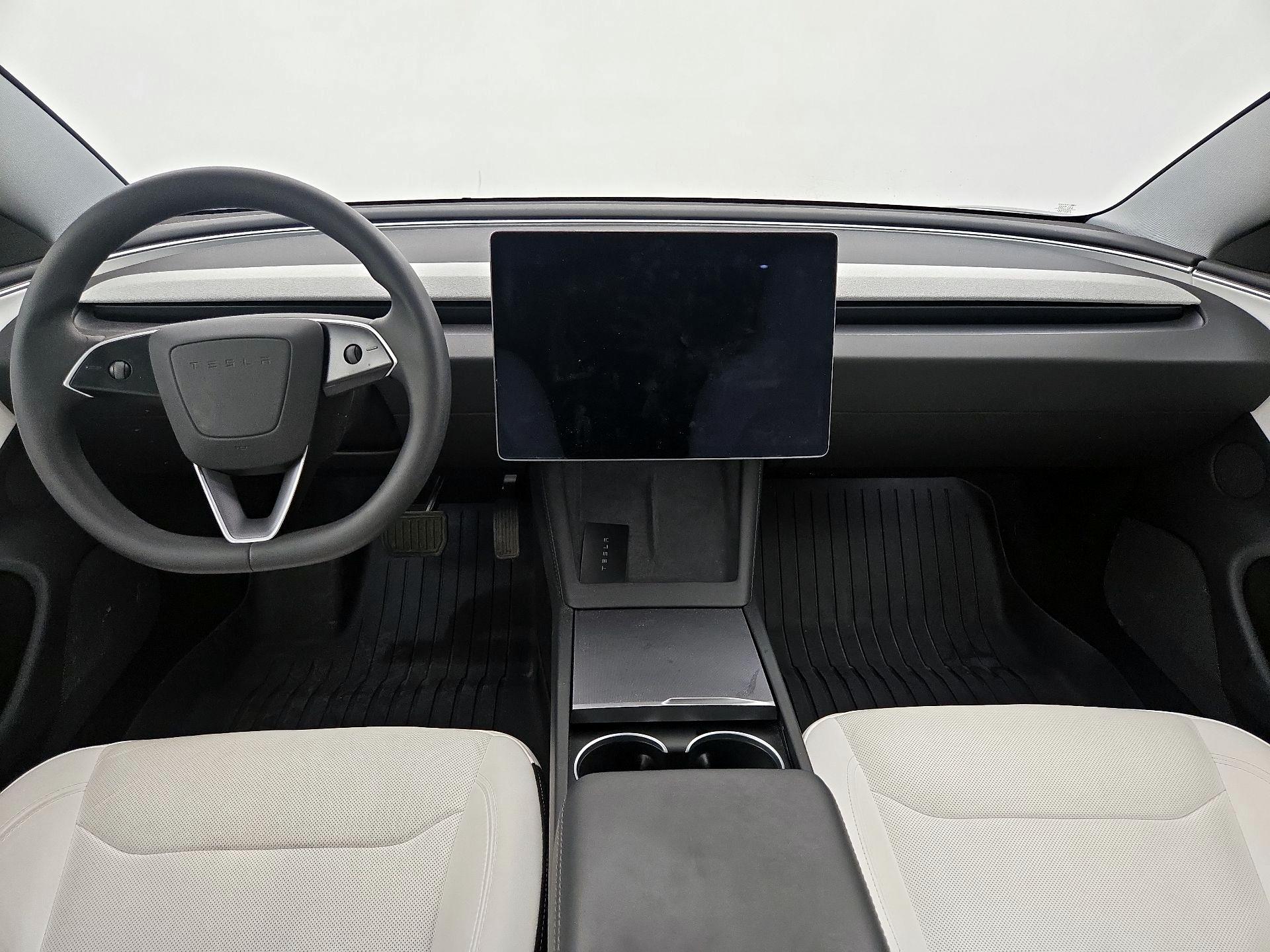 Thumbnail: 2025 Tesla Model 3 - 9