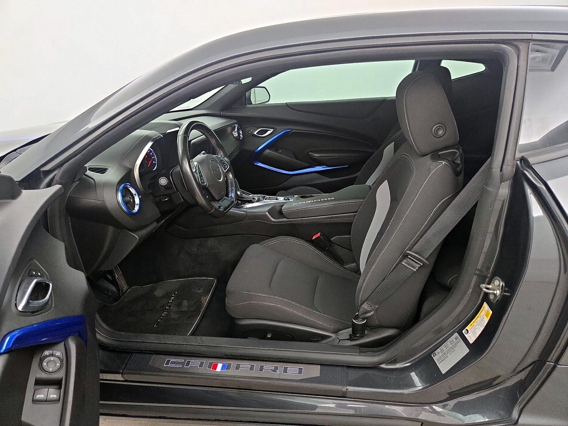 Thumbnail: 2018 Chevrolet Camaro - 11