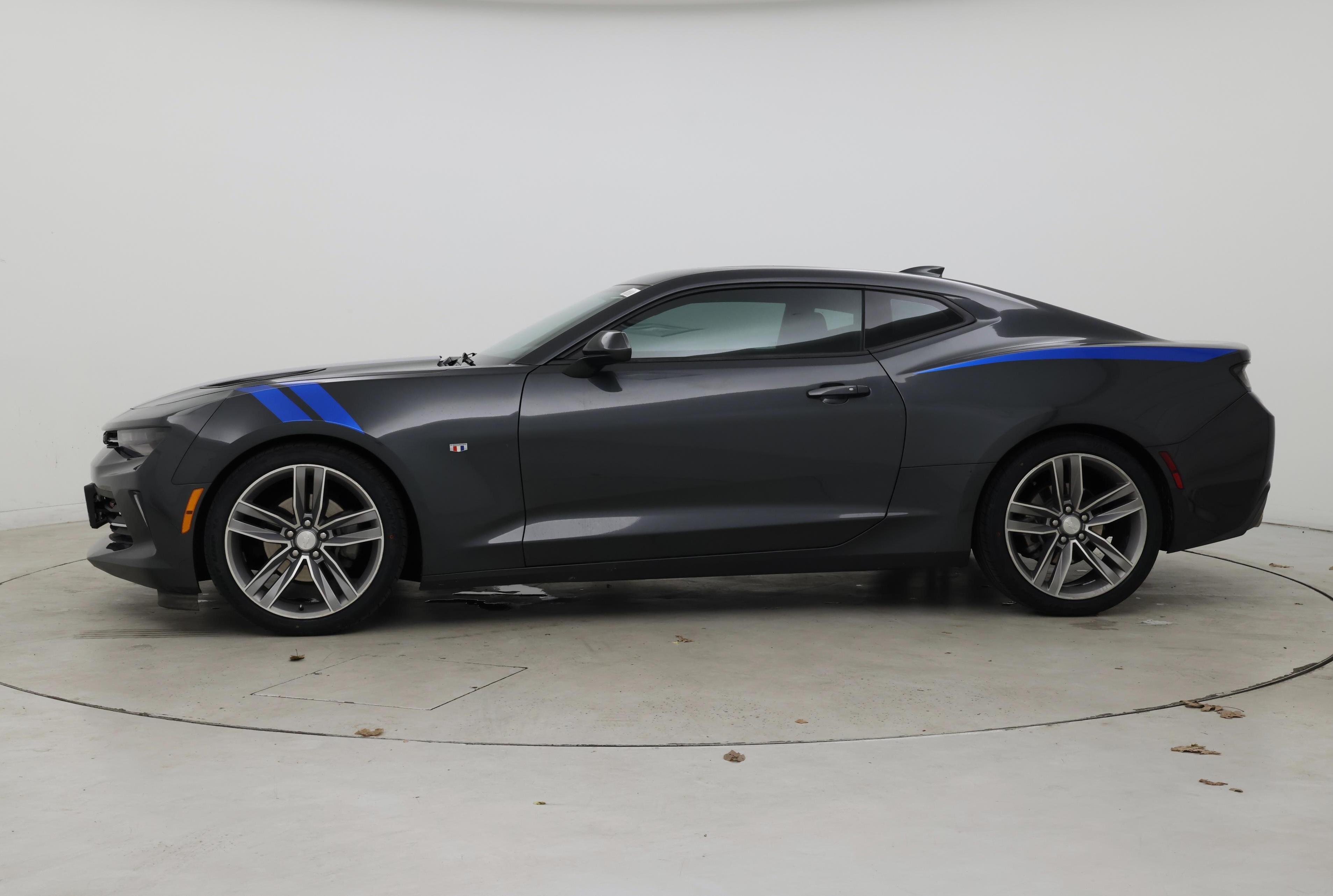 Thumbnail: 2018 Chevrolet Camaro - 3
