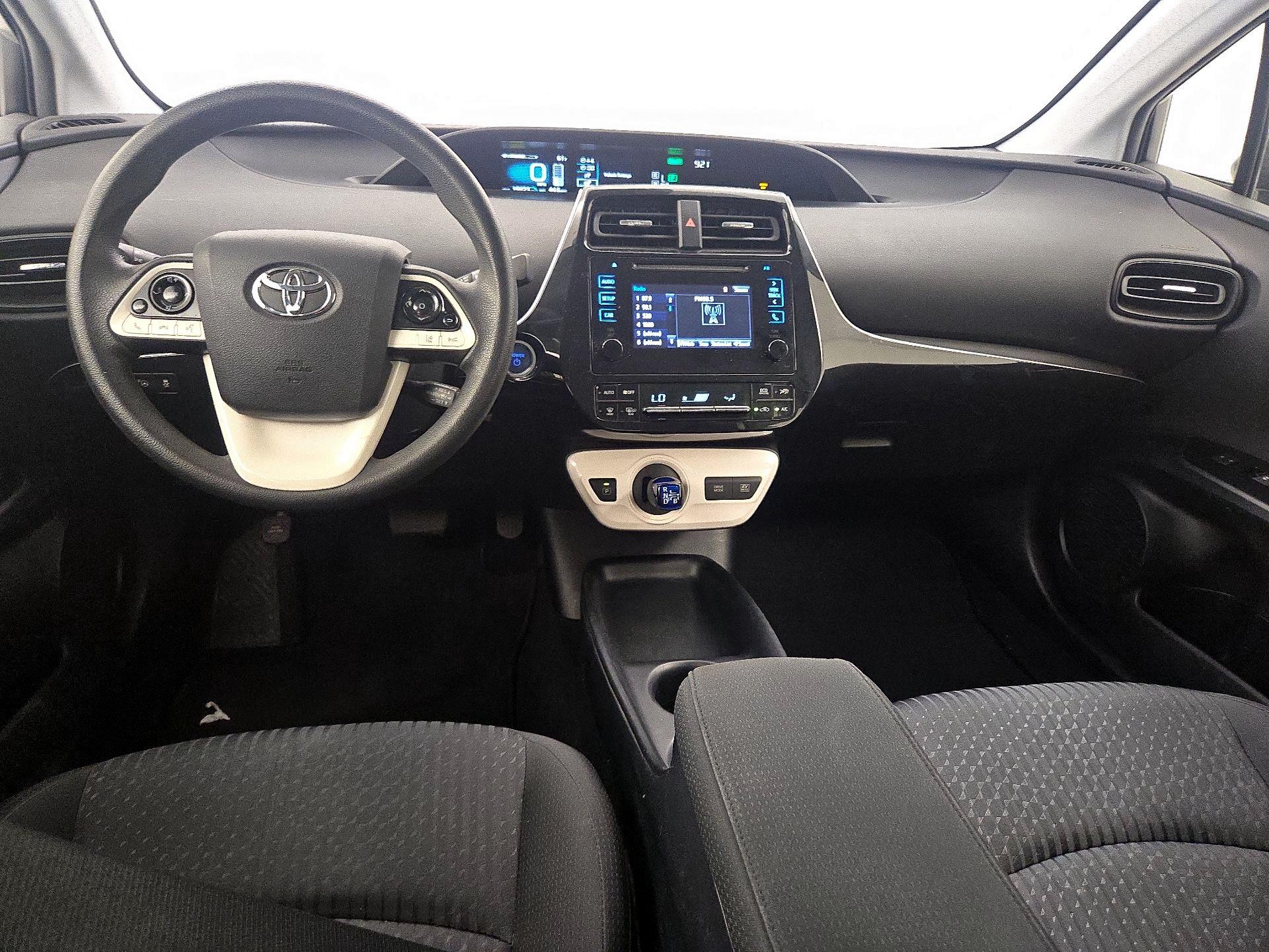 Thumbnail: 2017 Toyota Prius - 9