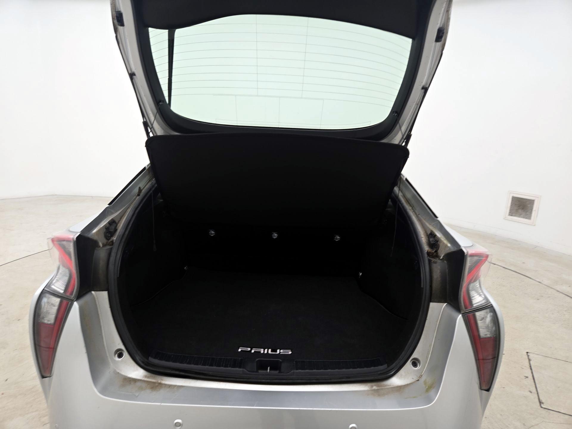 Thumbnail: 2017 Toyota Prius - 20