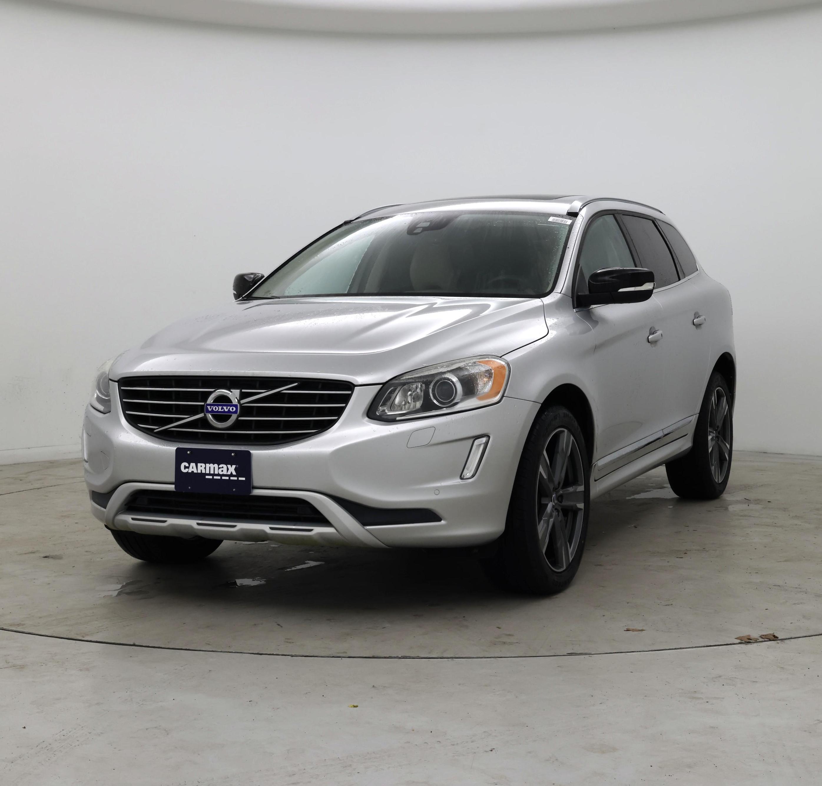 Thumbnail: 2017 Volvo XC60 - 4