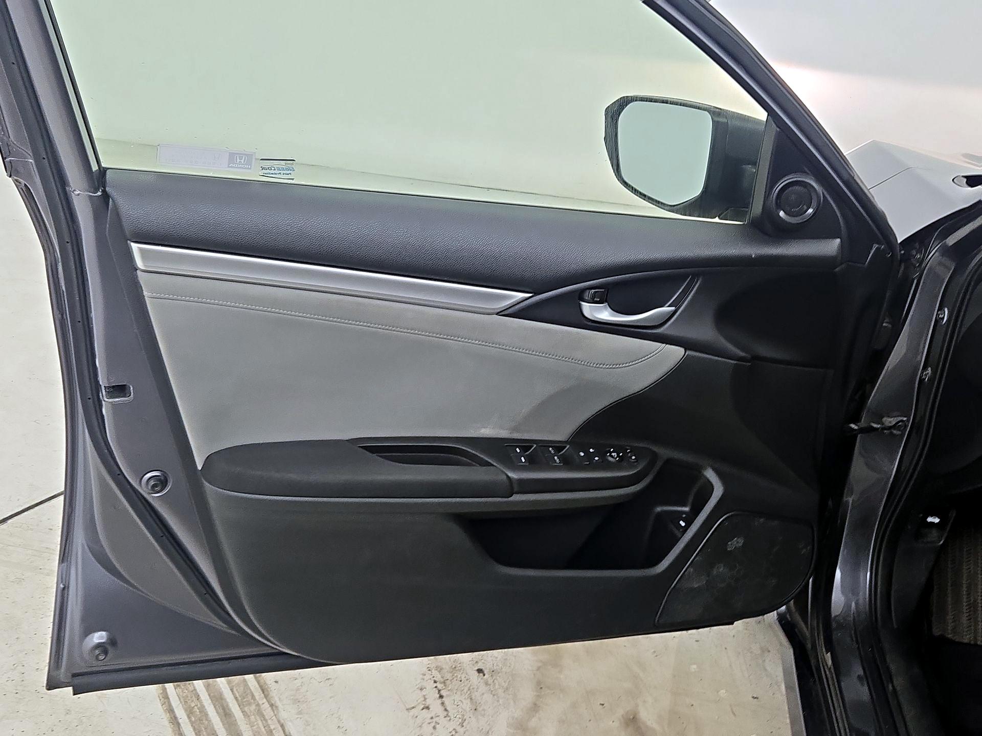 Thumbnail: 2019 Honda Civic - 12