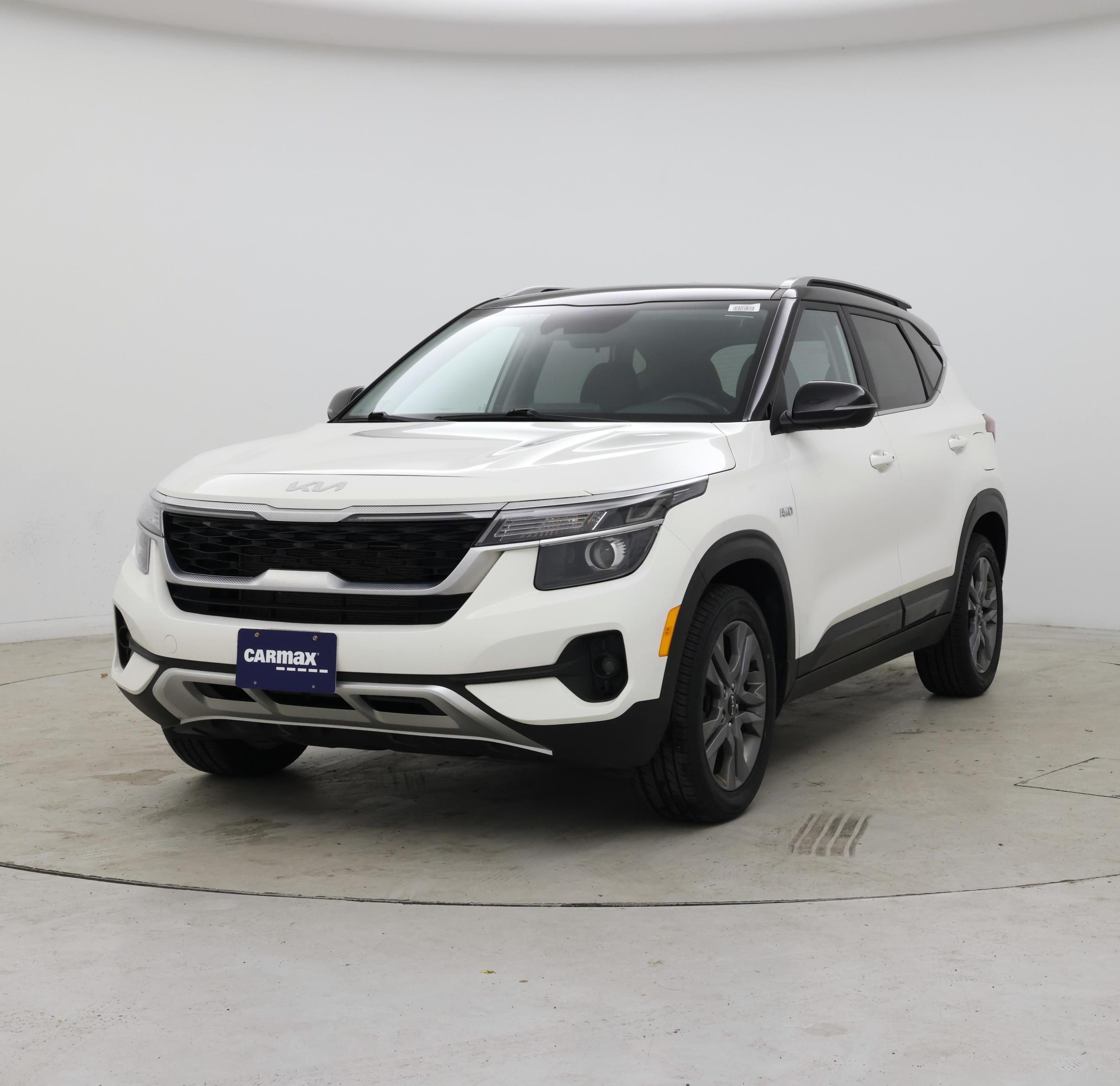 Thumbnail: 2022 Kia Seltos - 4