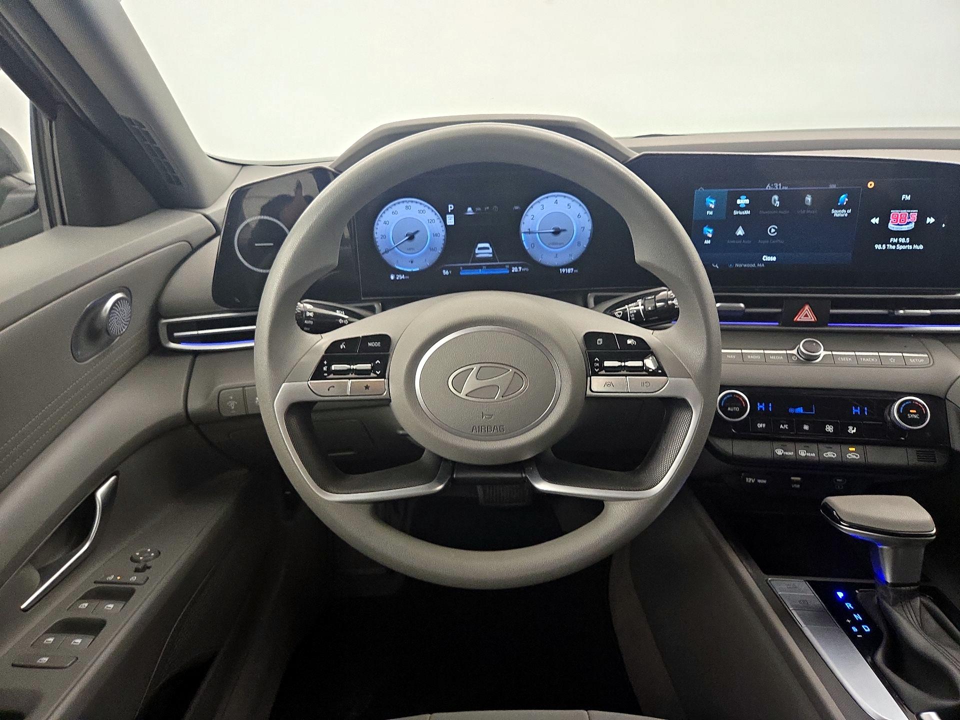 Thumbnail: 2024 Hyundai Elantra - 10