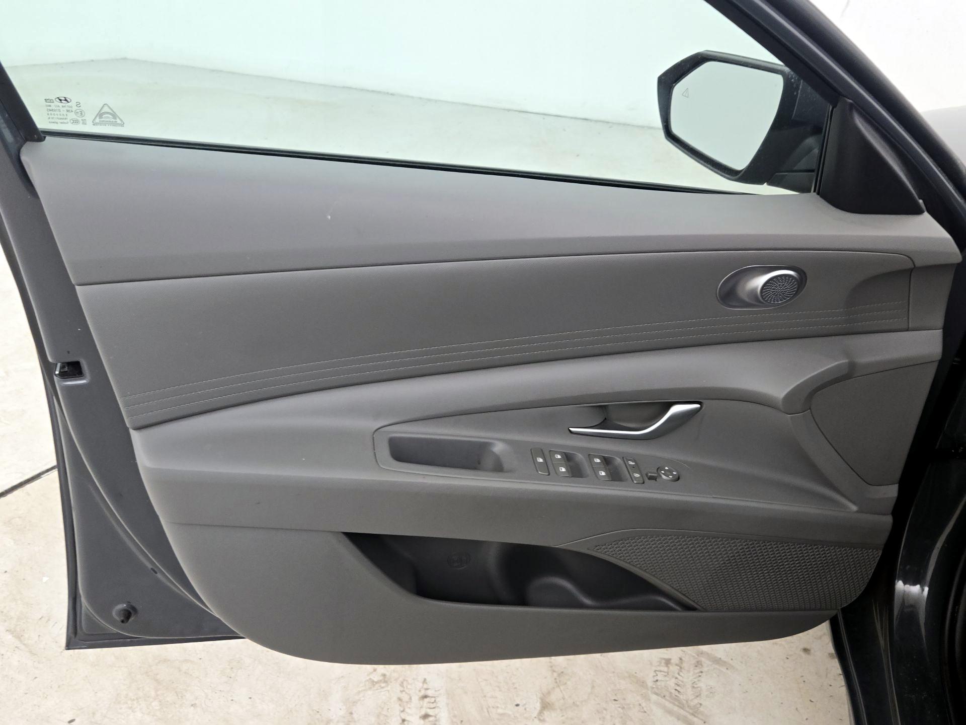 Thumbnail: 2024 Hyundai Elantra - 12