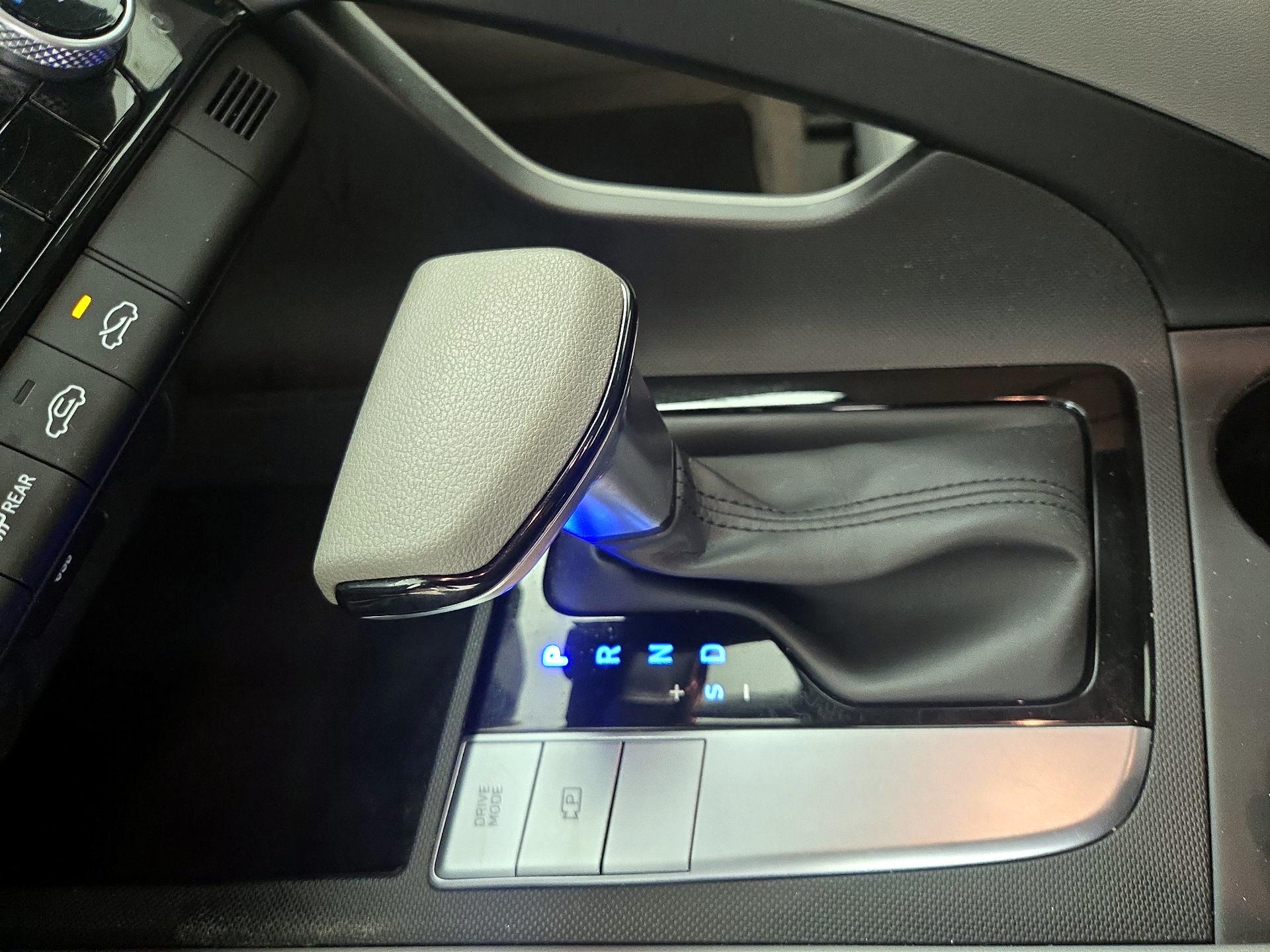 Thumbnail: 2024 Hyundai Elantra - 18