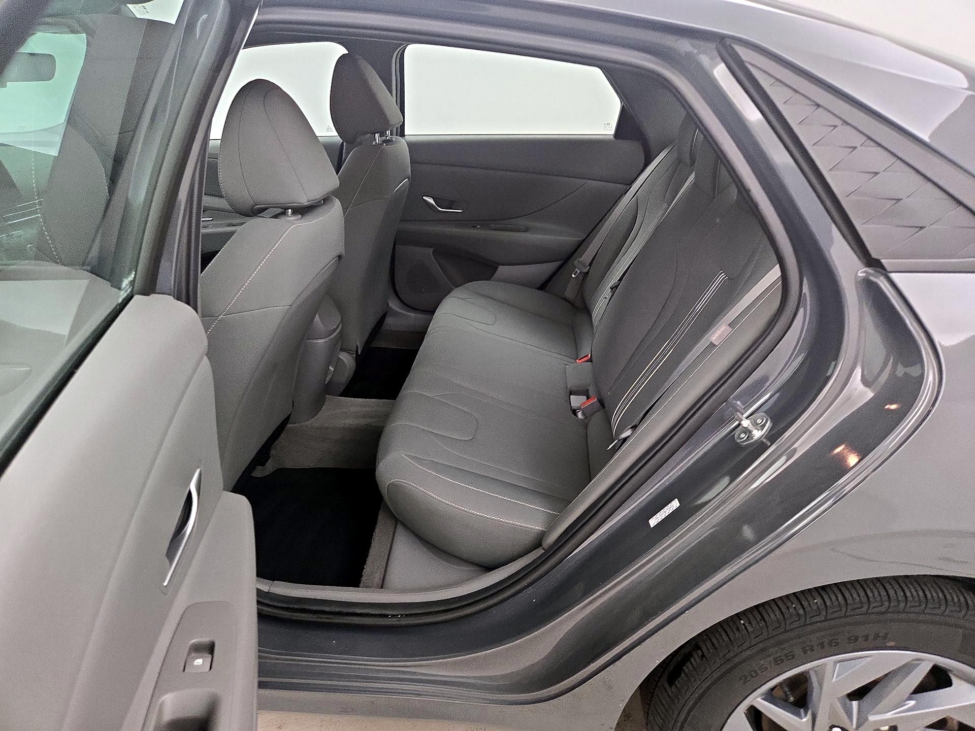 Thumbnail: 2024 Hyundai Elantra - 20