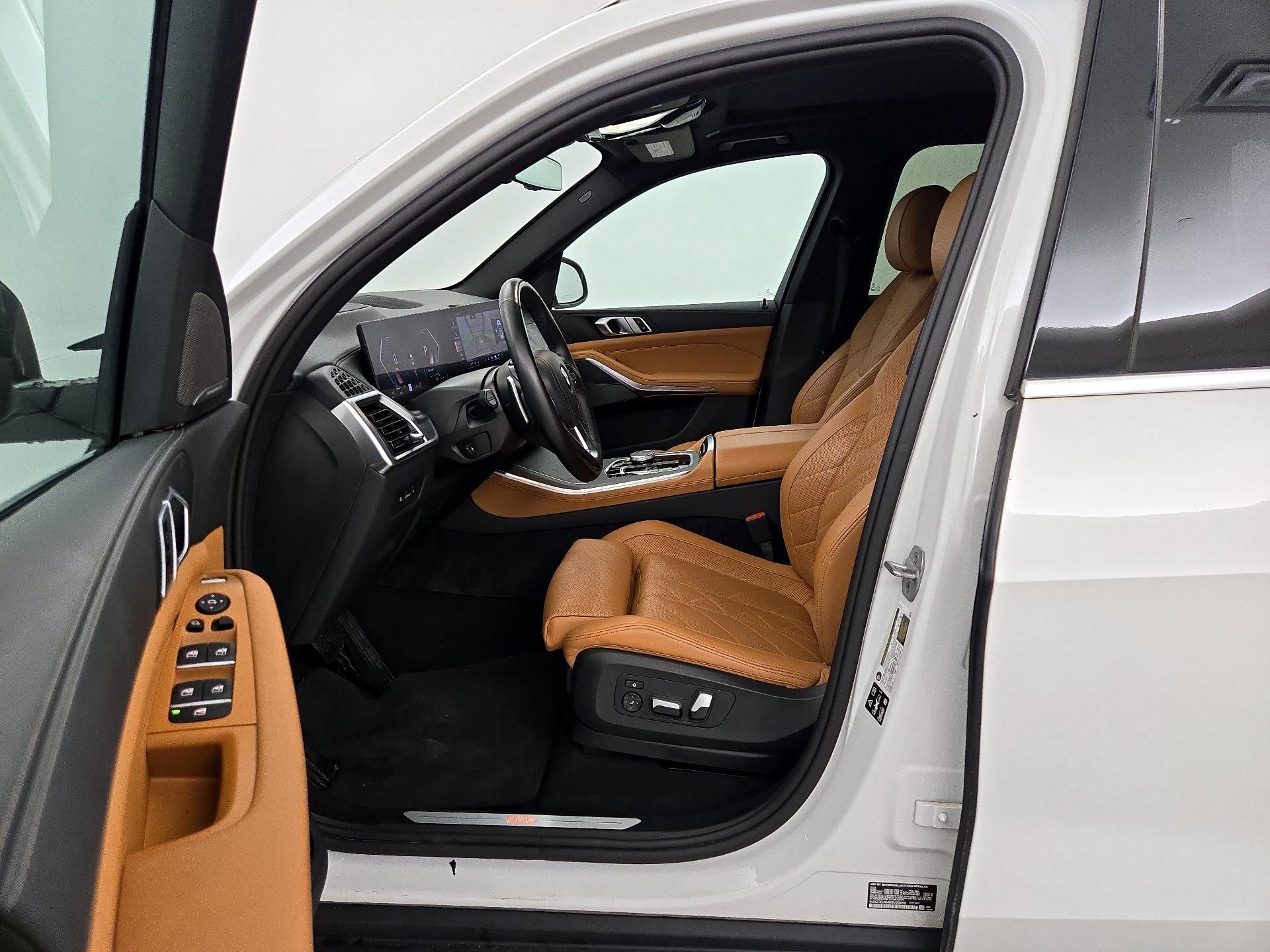 Thumbnail: 2024 BMW X5 - 11