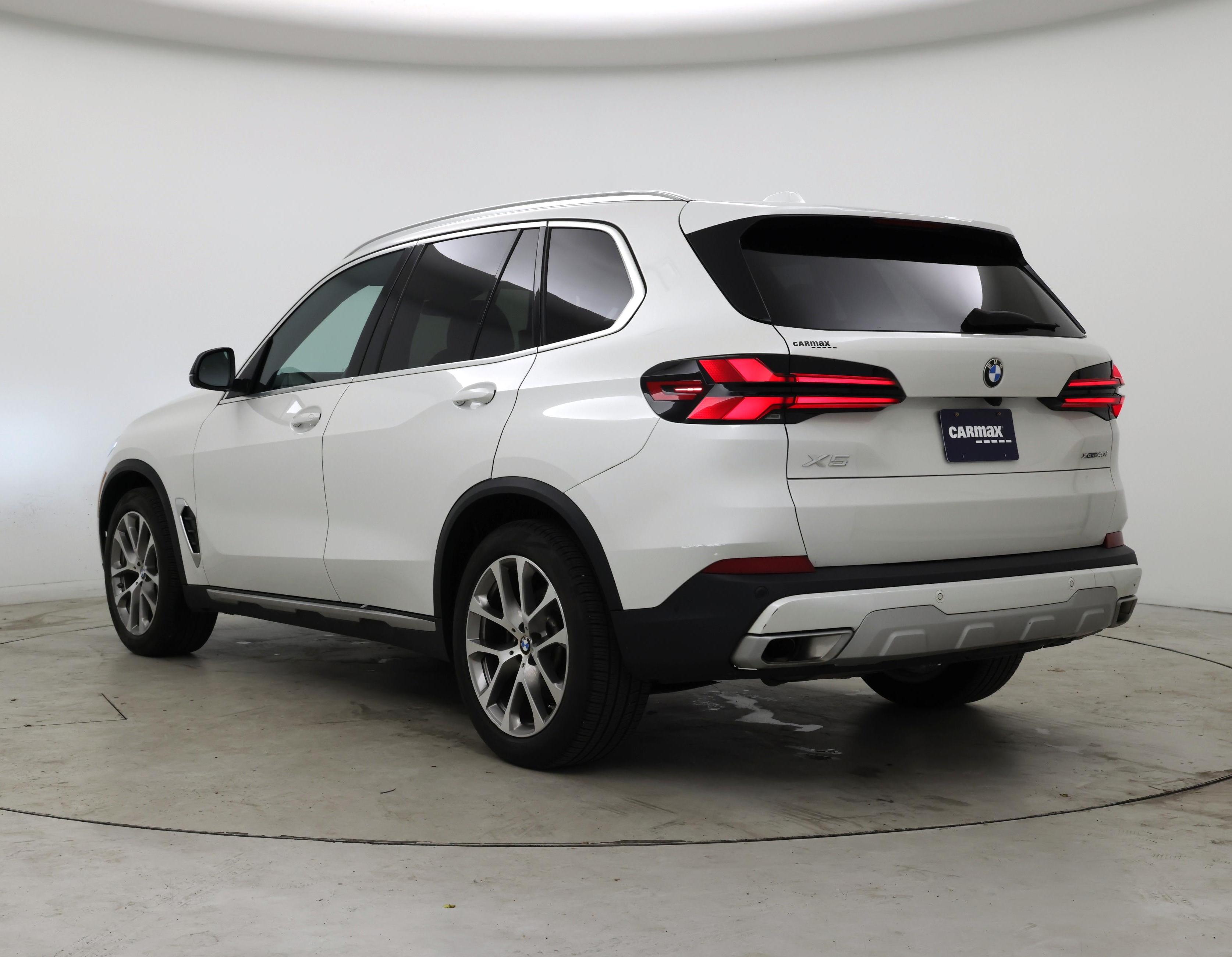 Thumbnail: 2024 BMW X5 - 2