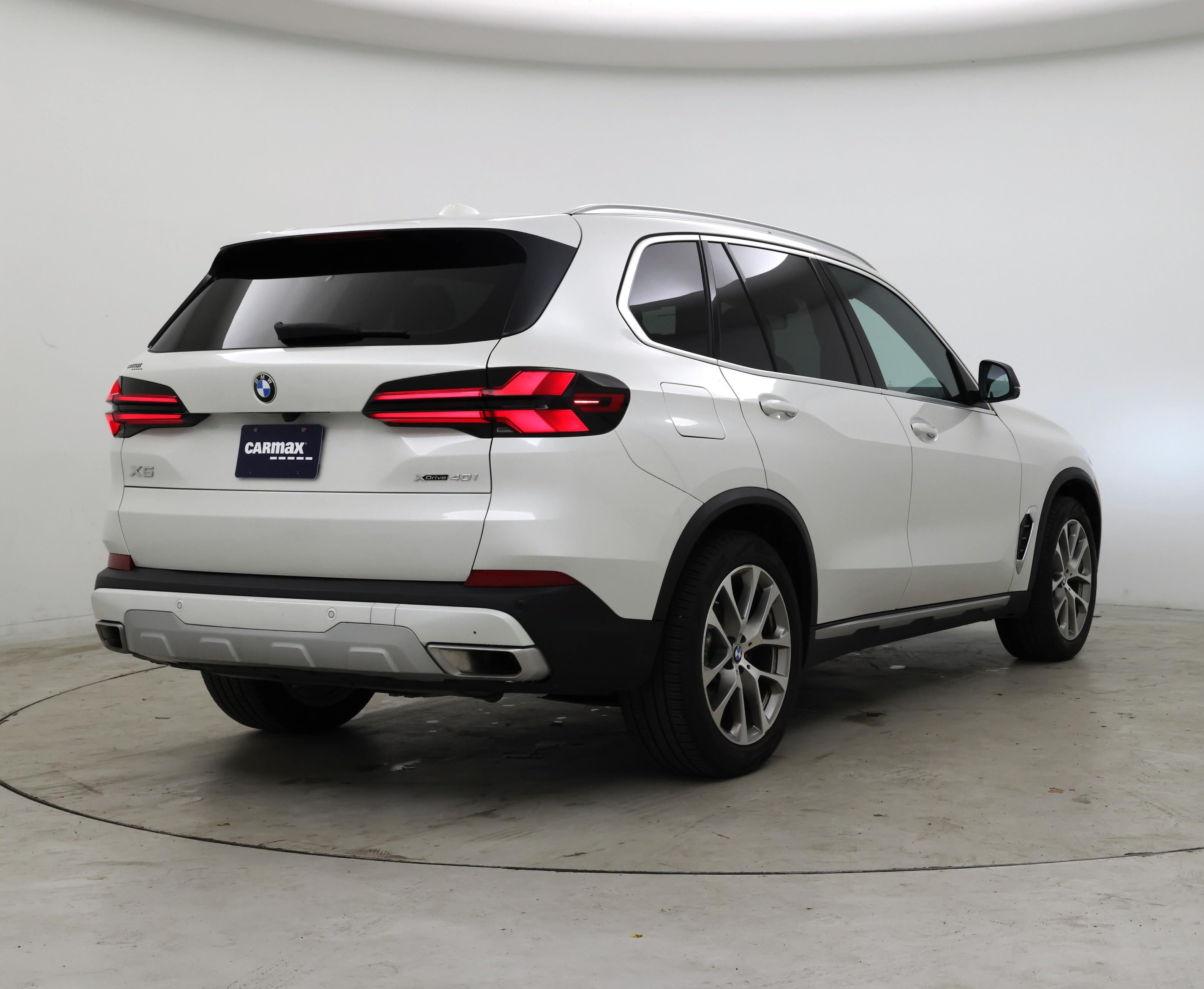 Thumbnail: 2024 BMW X5 - 8