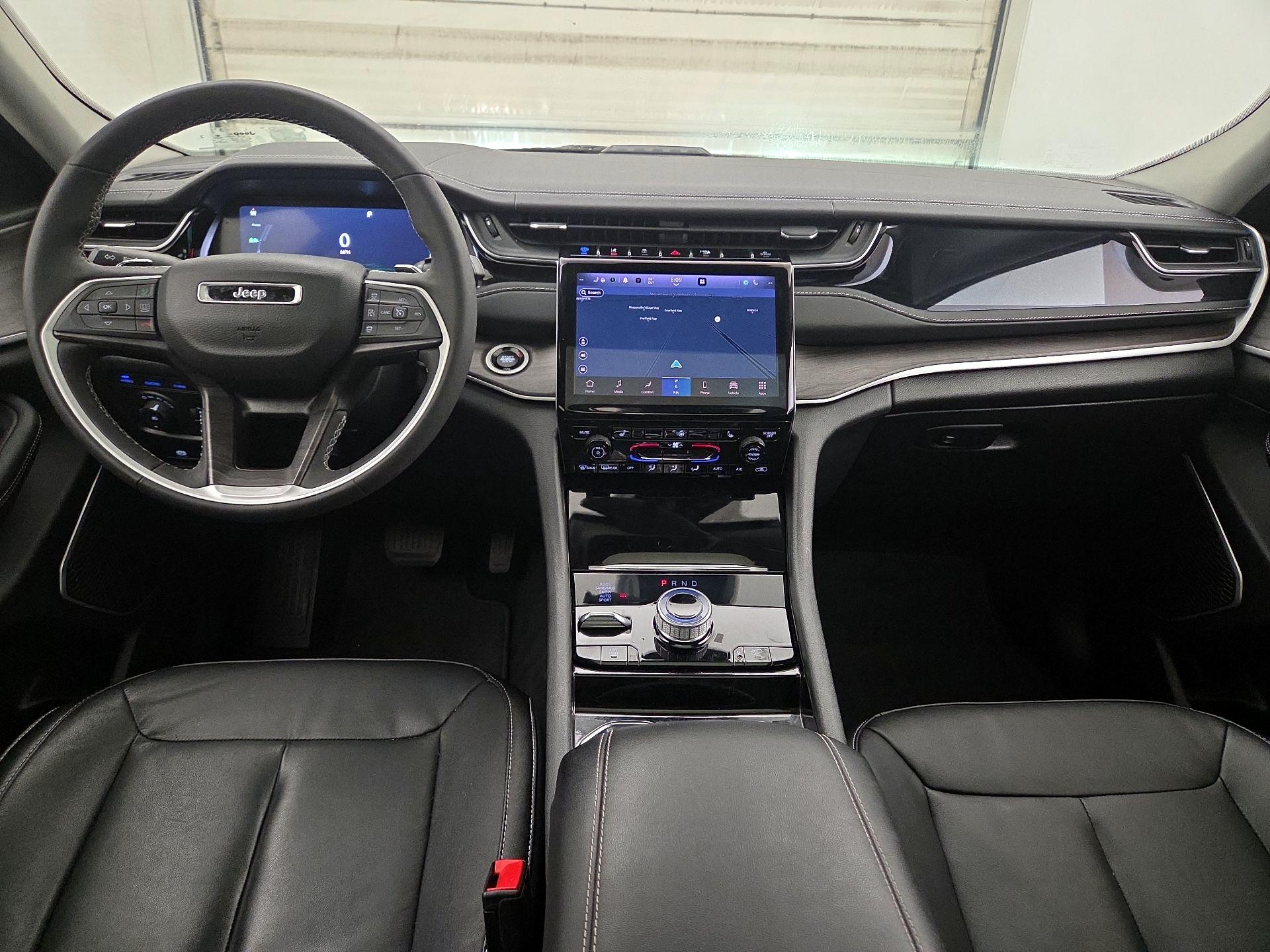 Thumbnail: 2022 Jeep Grand Cherokee - 9