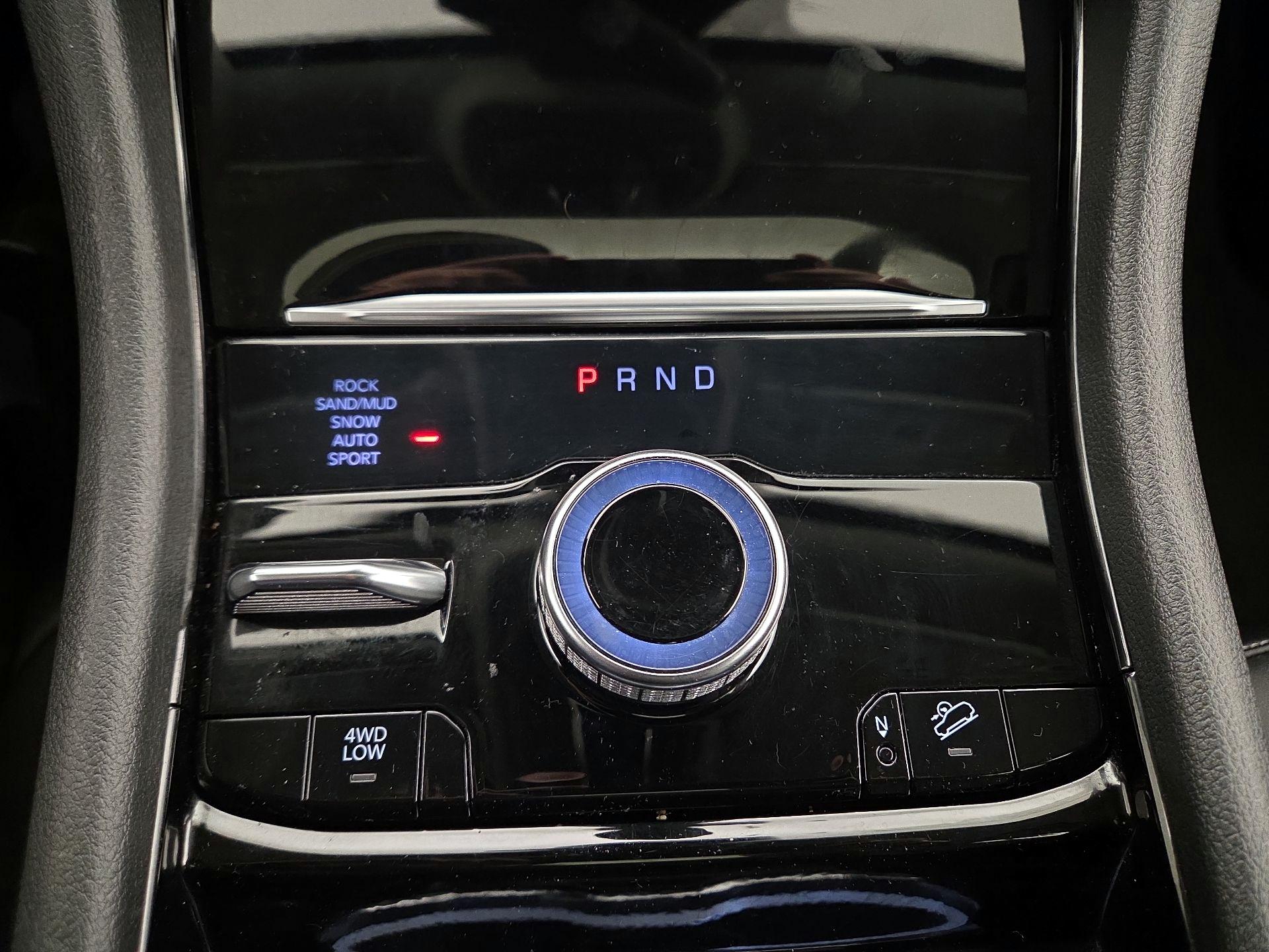 Thumbnail: 2022 Jeep Grand Cherokee - 18