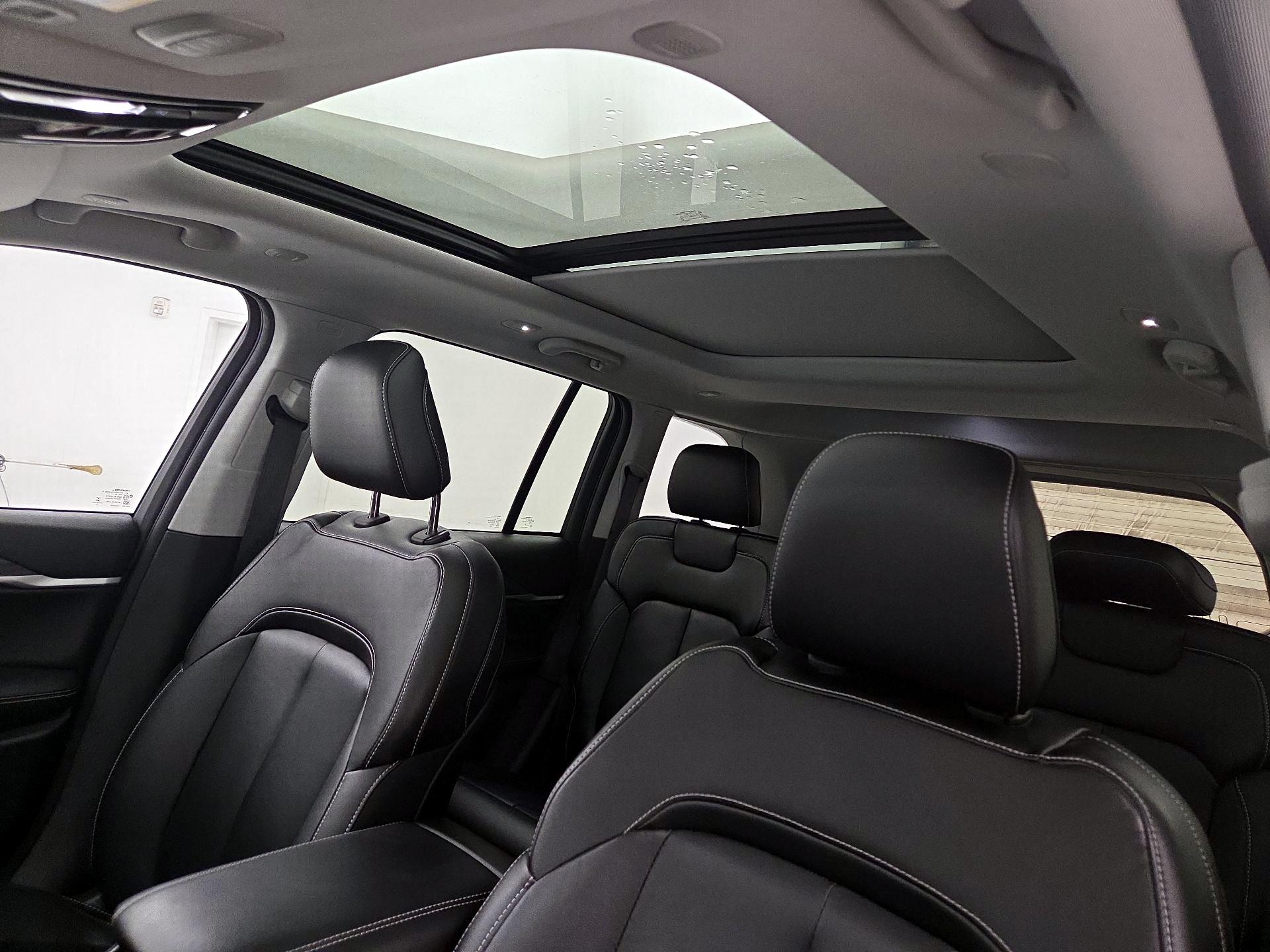 Thumbnail: 2022 Jeep Grand Cherokee - 20