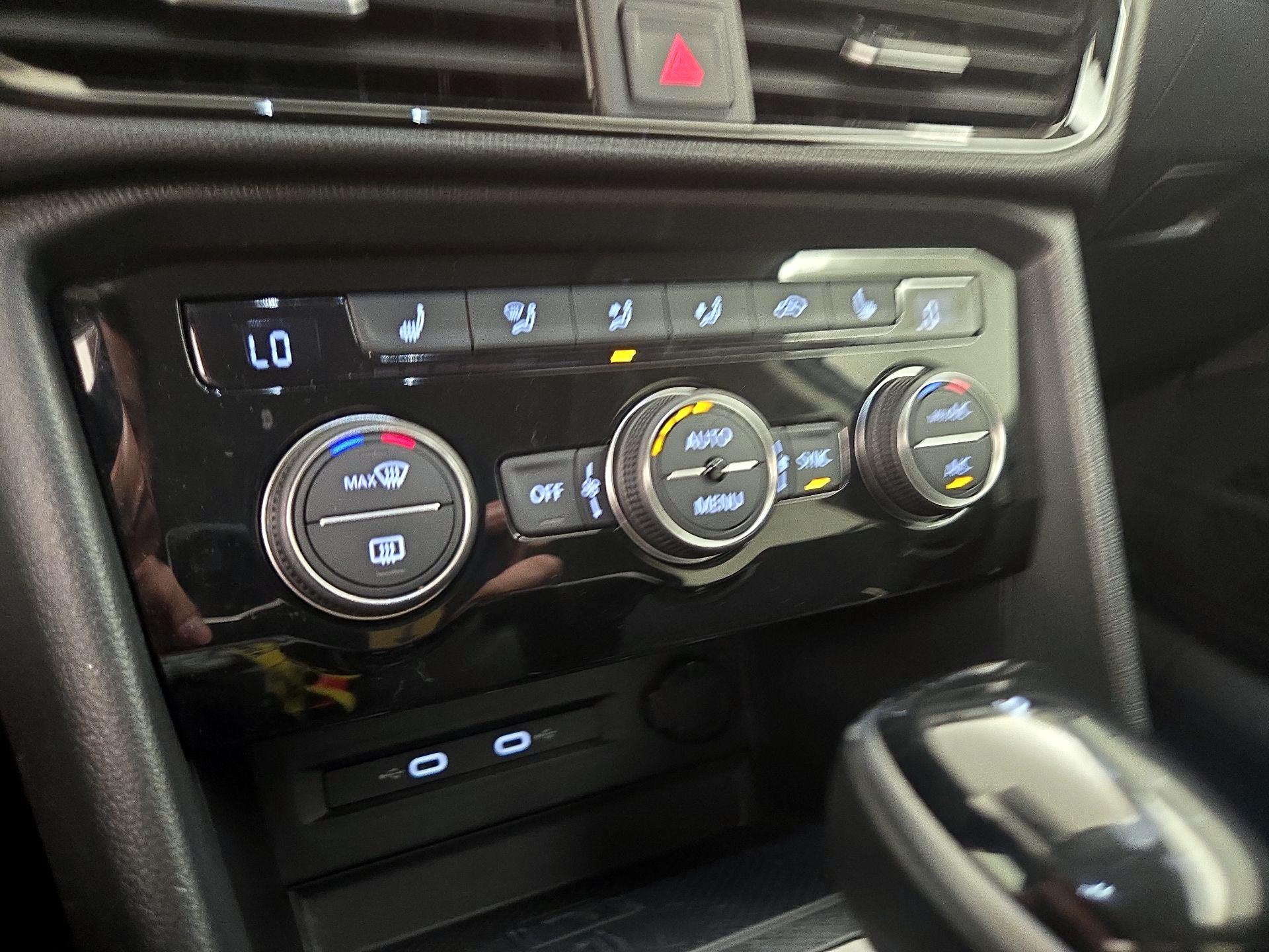 Thumbnail: 2024 Volkswagen Taos - 16