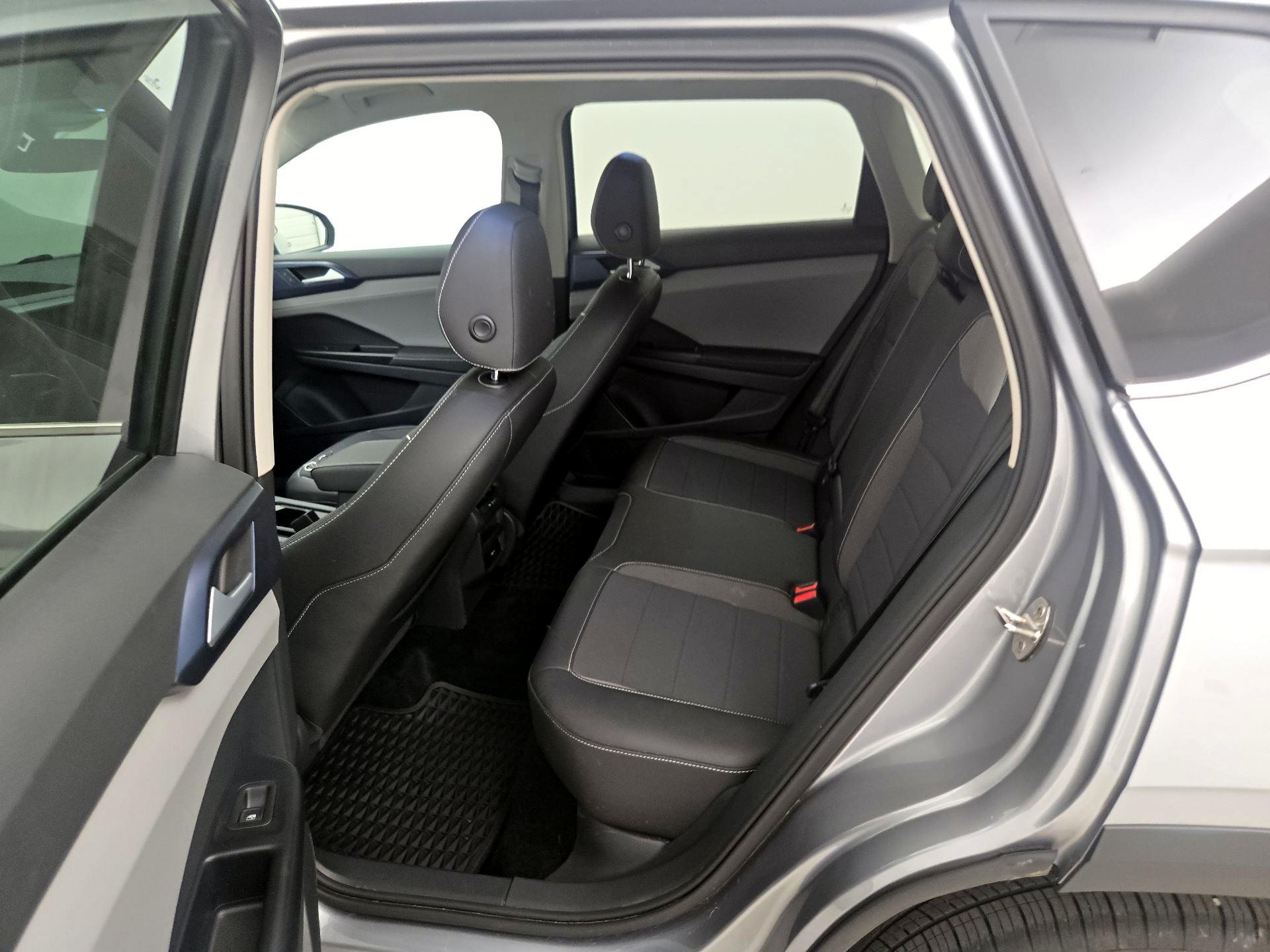 Thumbnail: 2024 Volkswagen Taos - 20