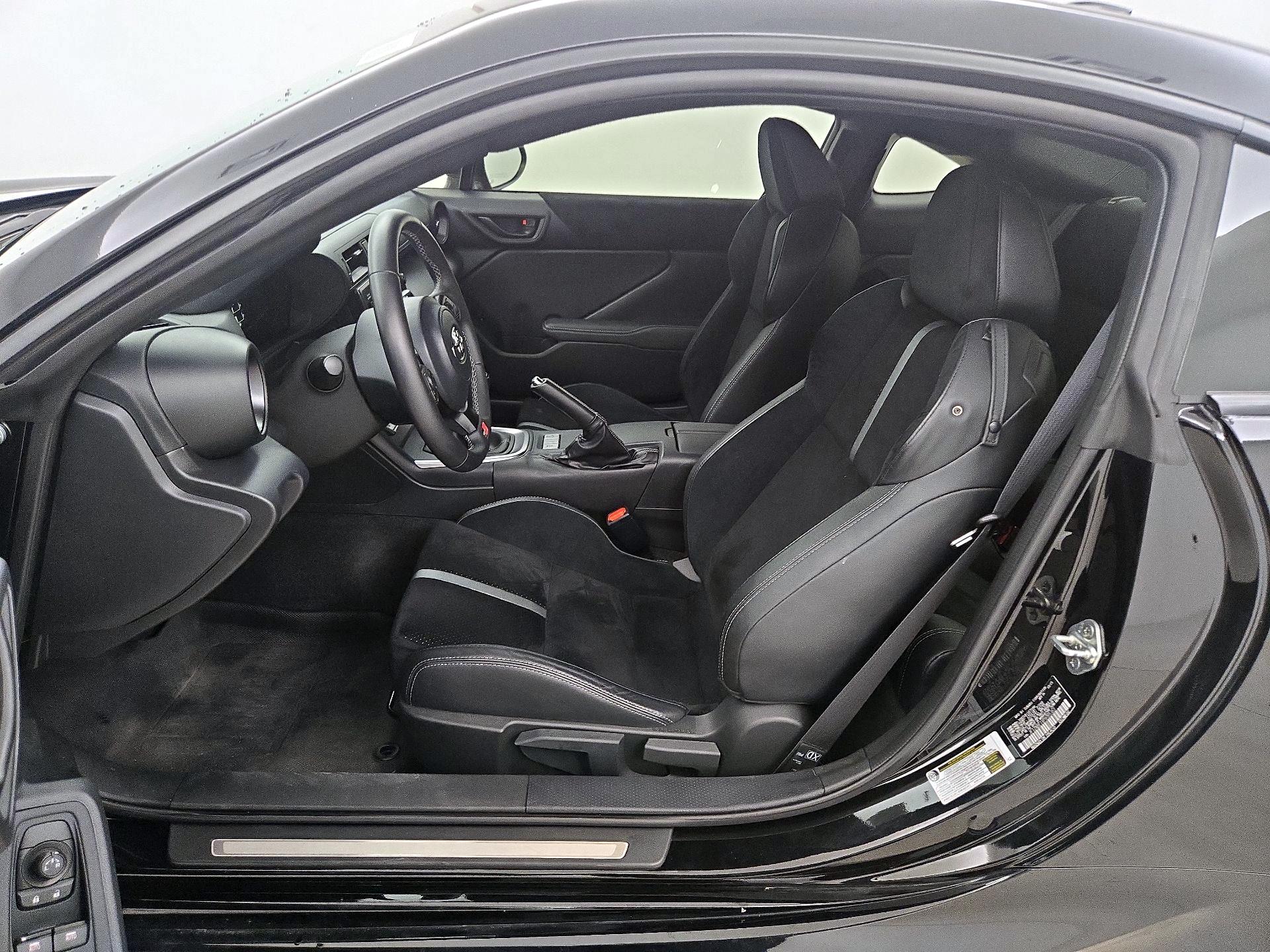 Thumbnail: 2023 Toyota GR86 - 11