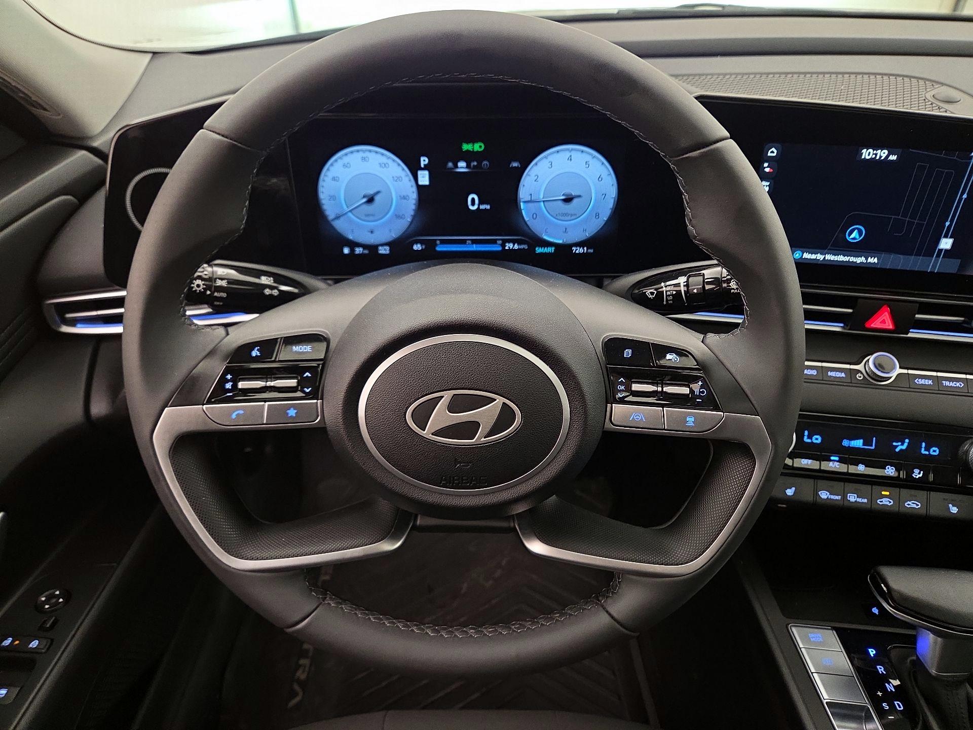 Thumbnail: 2025 Hyundai Elantra - 10