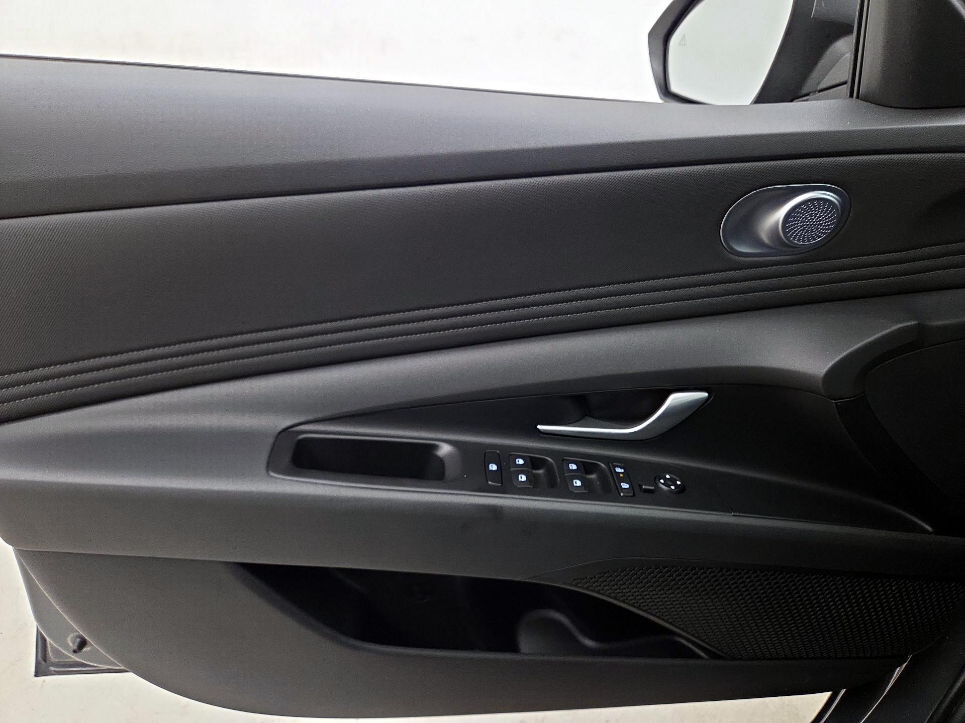 Thumbnail: 2025 Hyundai Elantra - 12