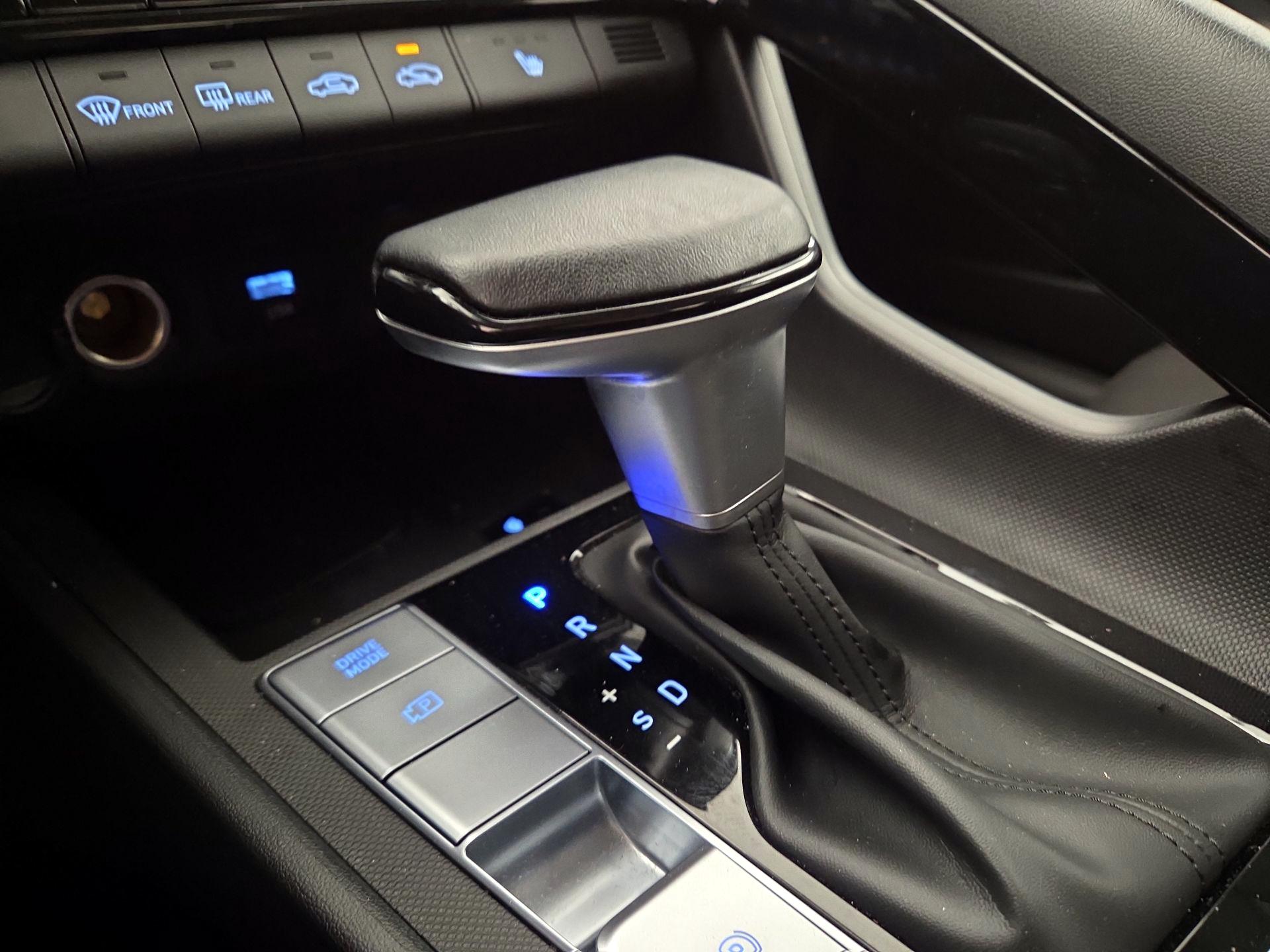 Thumbnail: 2025 Hyundai Elantra - 18