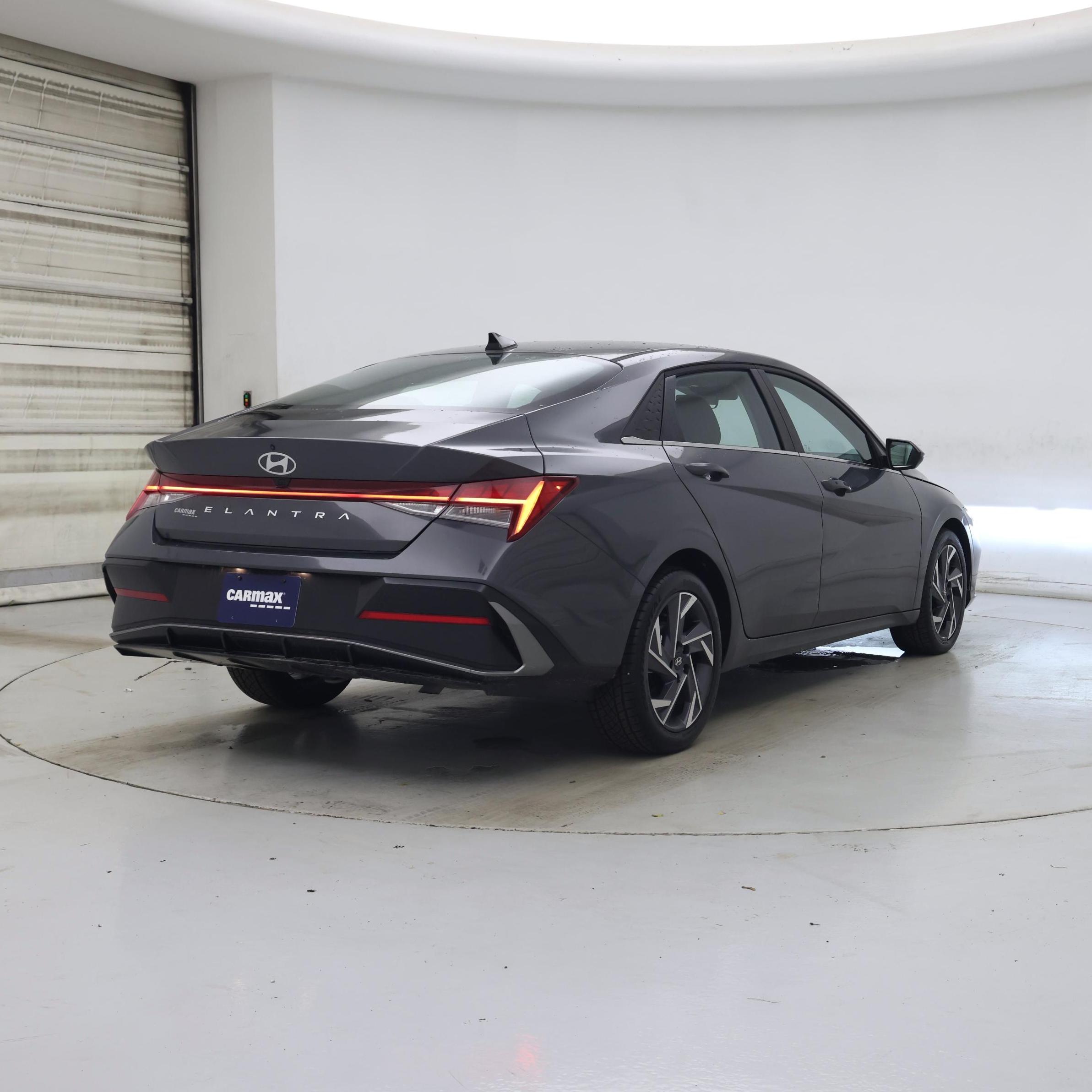 Thumbnail: 2025 Hyundai Elantra - 8