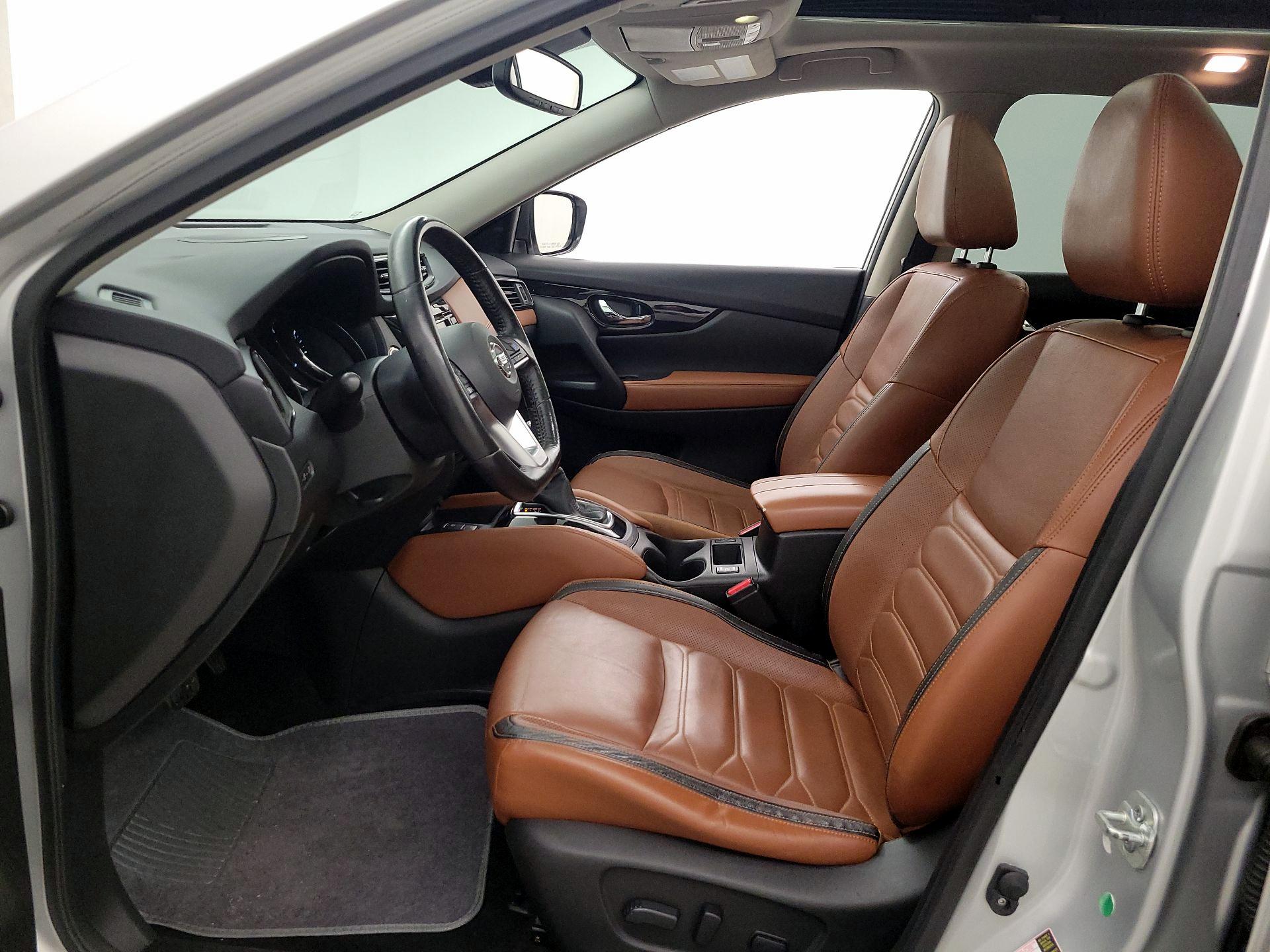 Thumbnail: 2018 Nissan Rogue - 11